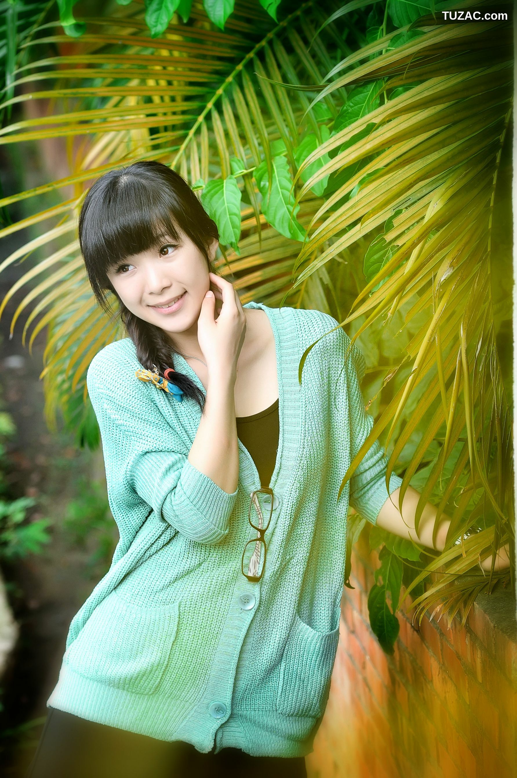 台湾正妹_台湾清纯正妹茶茶《小清新外拍》写真图片集