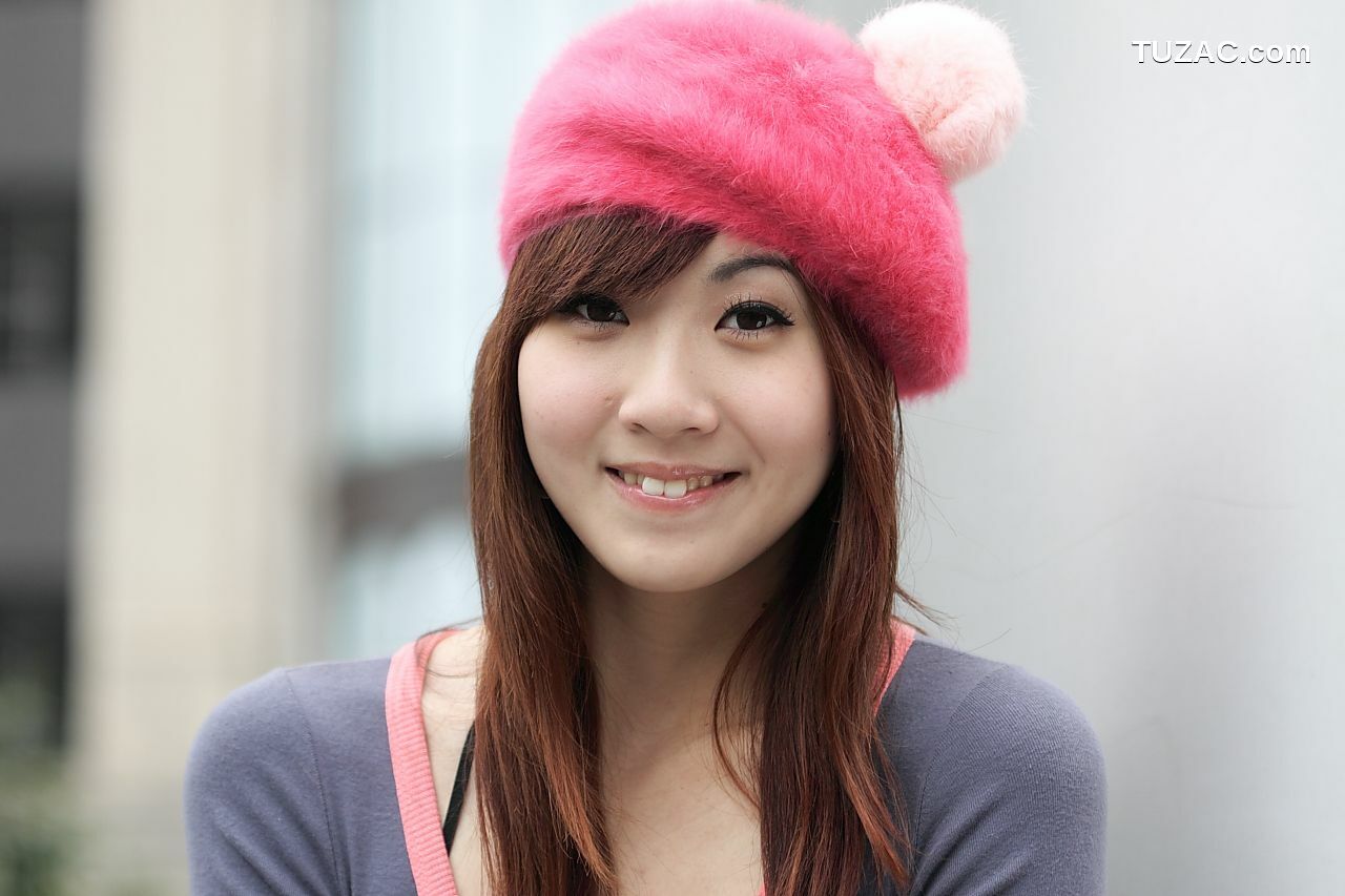 台湾正妹_台湾清纯美女Angel《黑丝街拍图片》写真合集