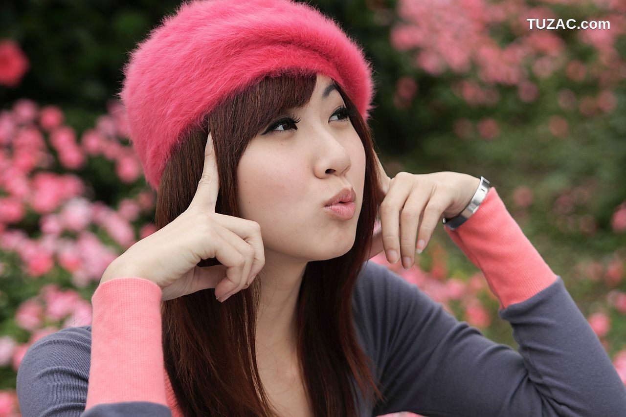 台湾正妹_台湾清纯美女Angel《黑丝街拍图片》写真合集