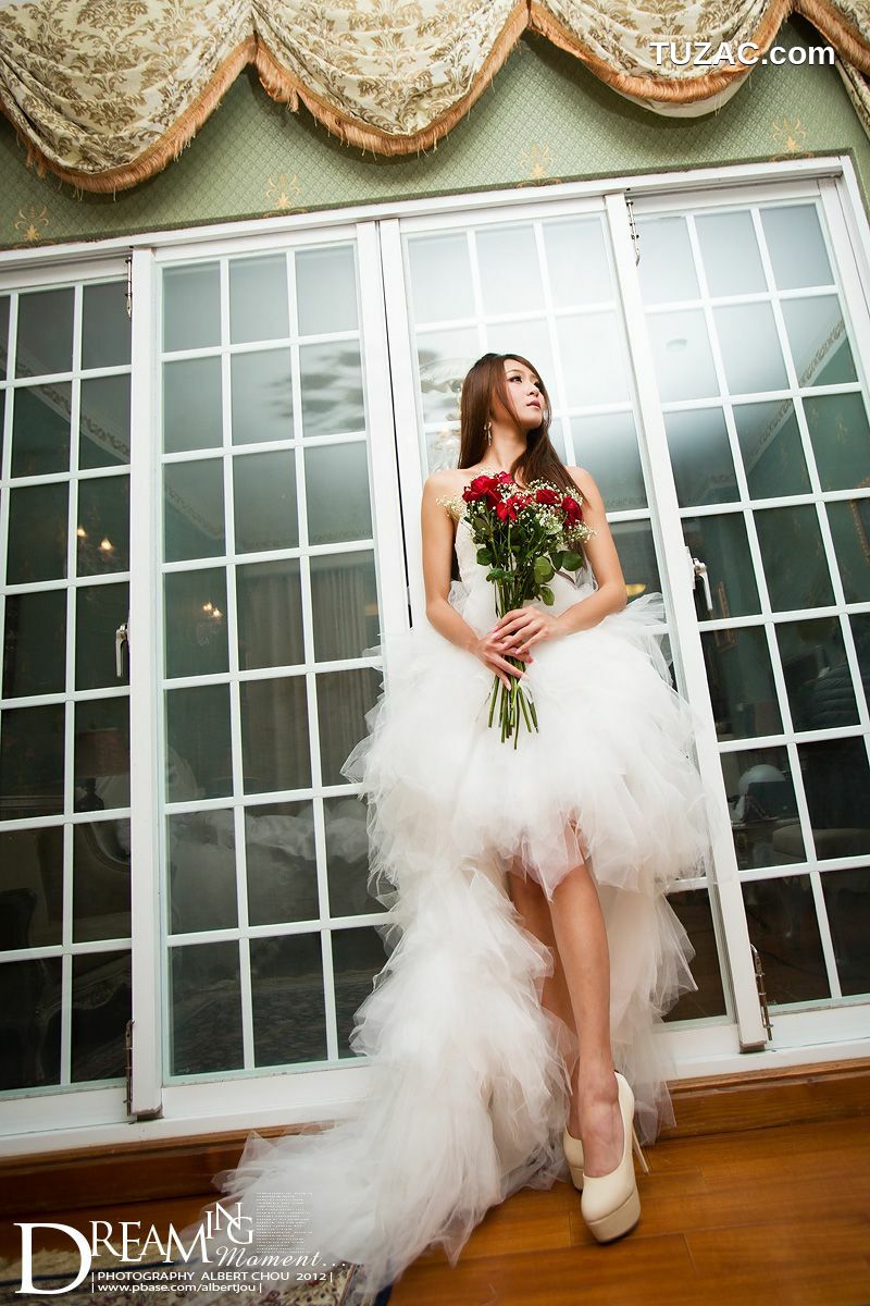 台湾正妹_台湾网络红人Winnie小雪《清境‧秋Dream Momen》婚纱篇 写真集