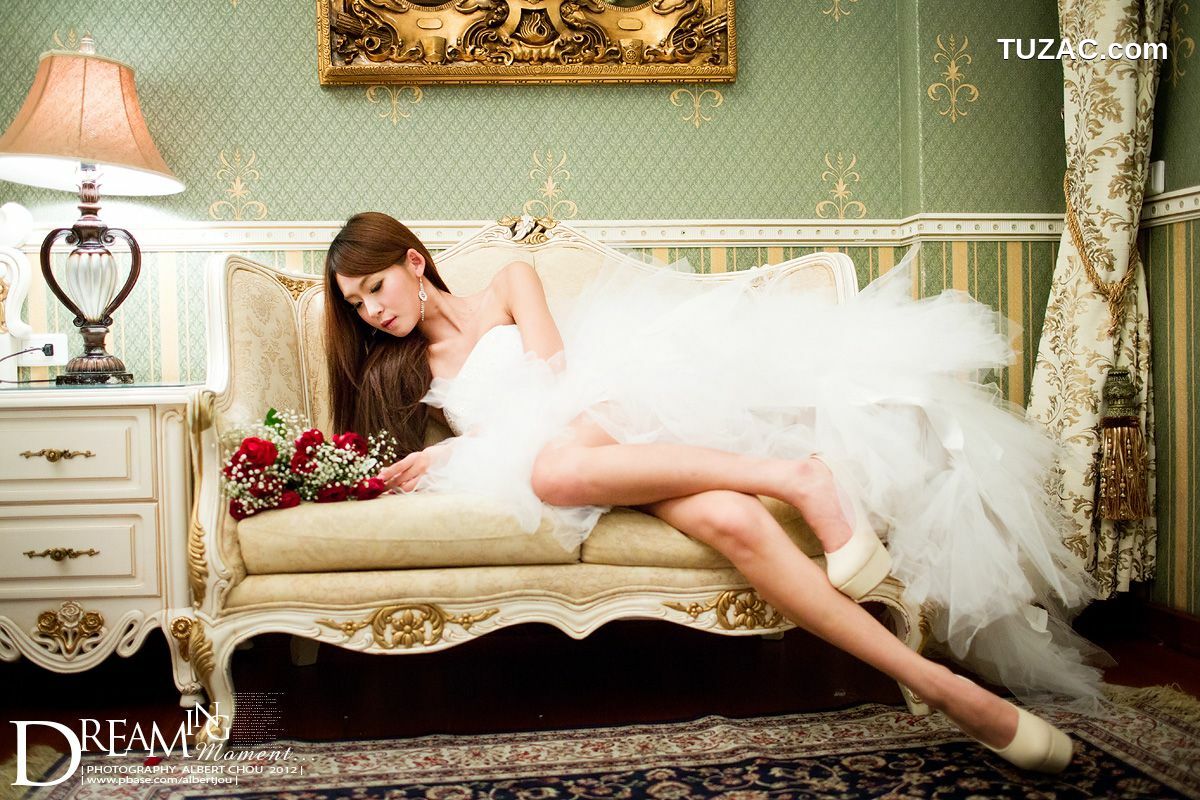 台湾正妹_台湾网络红人Winnie小雪《清境‧秋Dream Momen》婚纱篇 写真集