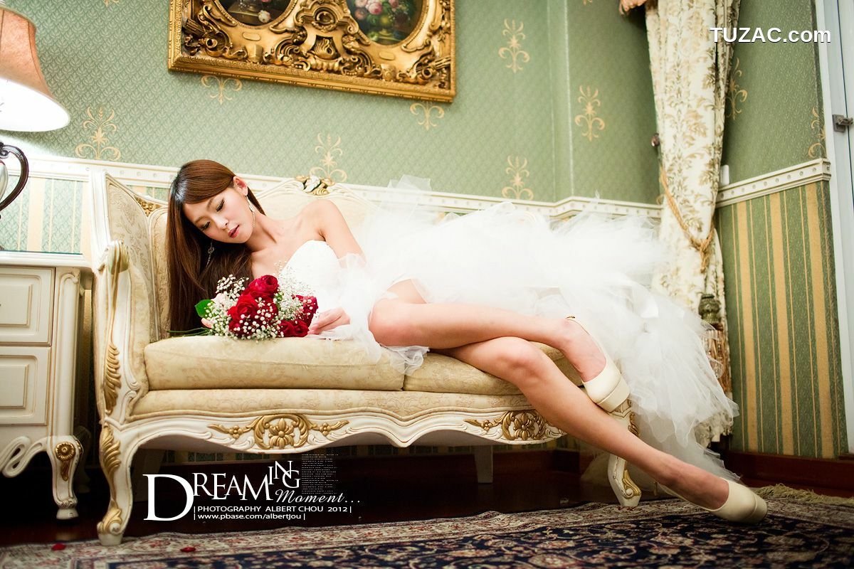 台湾正妹_台湾网络红人Winnie小雪《清境‧秋Dream Momen》婚纱篇 写真集