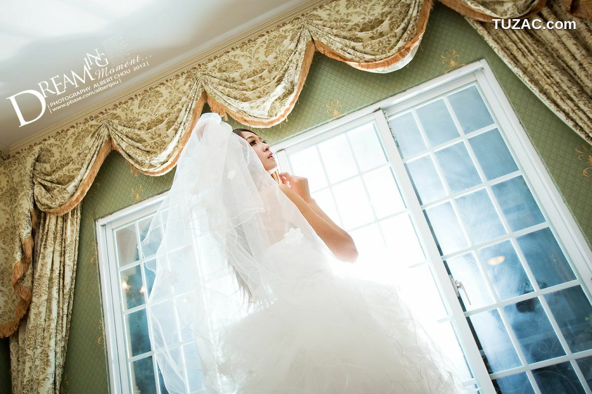 台湾正妹_台湾网络红人Winnie小雪《清境‧秋Dream Momen》婚纱篇 写真集