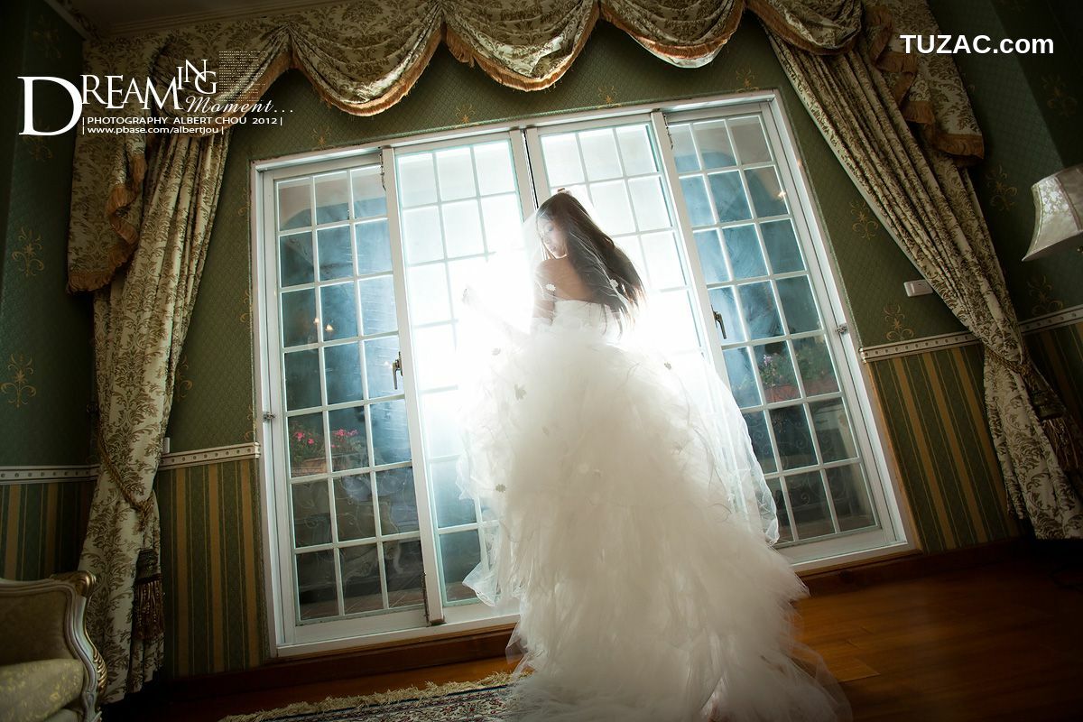 台湾正妹_台湾网络红人Winnie小雪《清境‧秋Dream Momen》婚纱篇 写真集