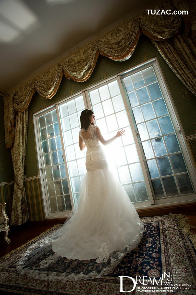 台湾正妹_台湾网络红人Winnie小雪《清境‧秋Dream Momen》婚纱篇 写真集