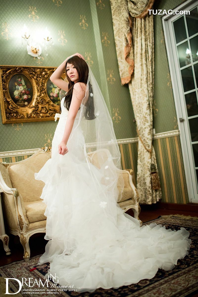 台湾正妹_台湾网络红人Winnie小雪《清境‧秋Dream Momen》婚纱篇 写真集