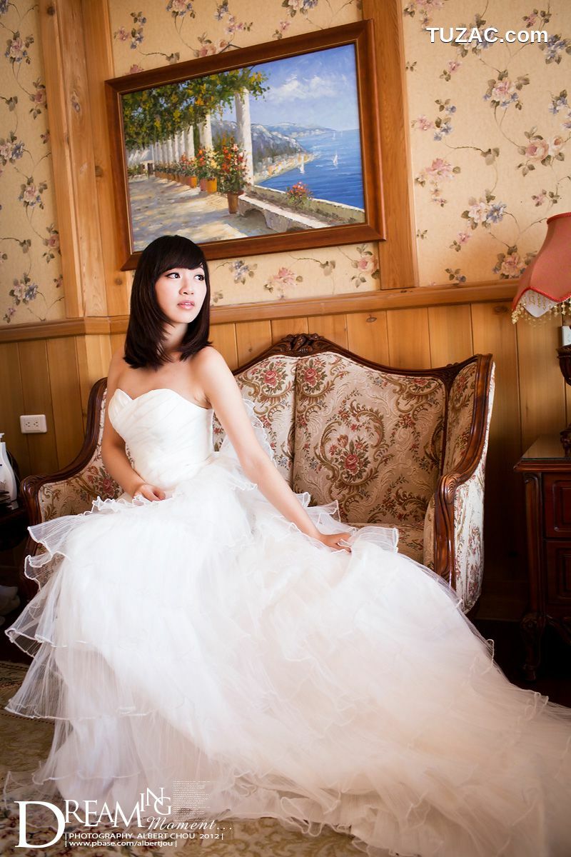 台湾正妹_台湾网络红人Winnie小雪《清境‧秋Dream Momen》婚纱篇 写真集