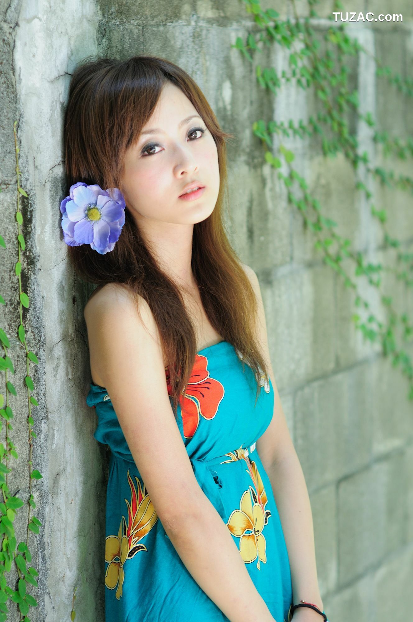 台湾正妹_台湾网络红人果子MM《台大外拍》第6部 写真集