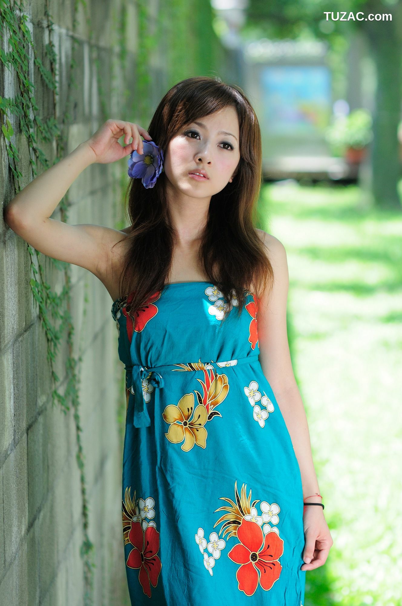 台湾正妹_台湾网络红人果子MM《台大外拍》第6部 写真集