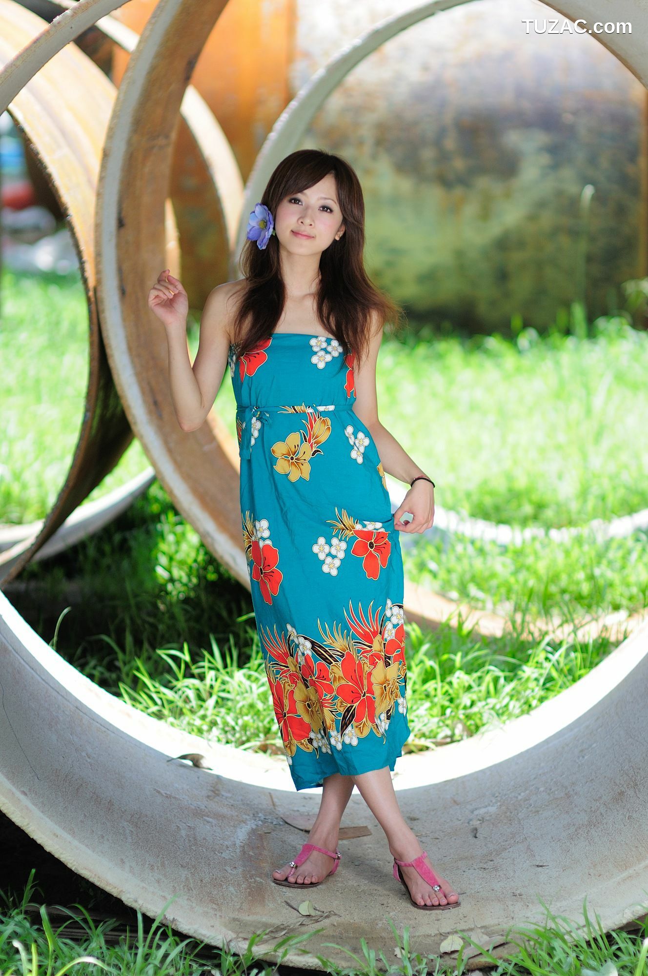 台湾正妹_台湾网络红人果子MM《台大外拍》第6部 写真集