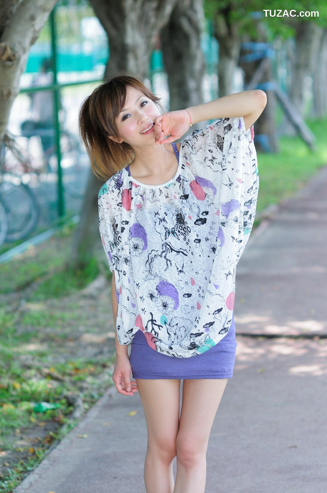 台湾正妹_台湾网络红人果子MM《台大外拍》第6部 写真集