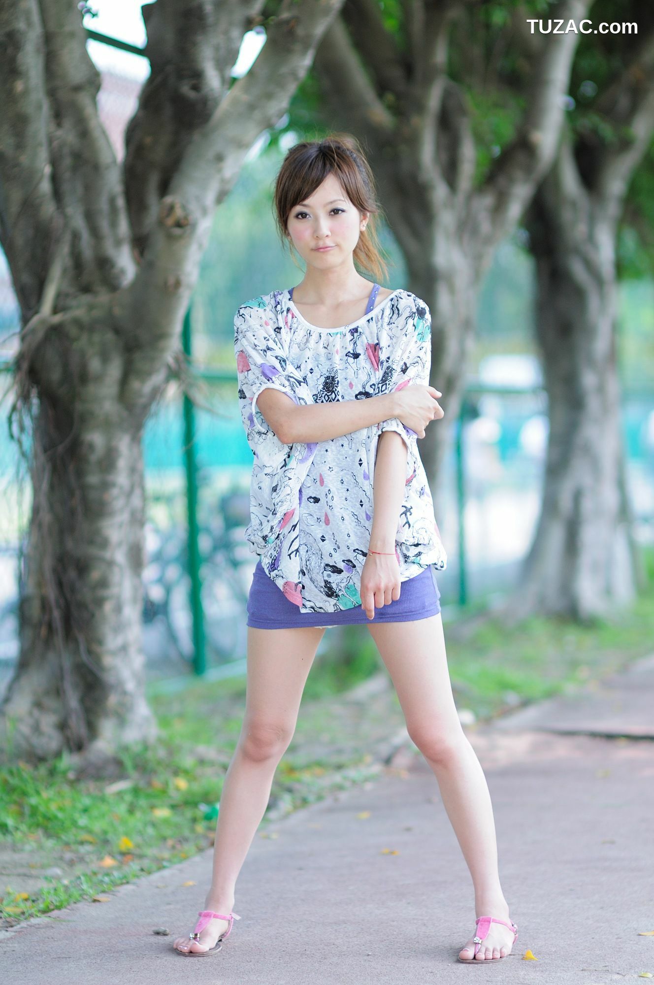 台湾正妹_台湾网络红人果子MM《台大外拍》第6部 写真集