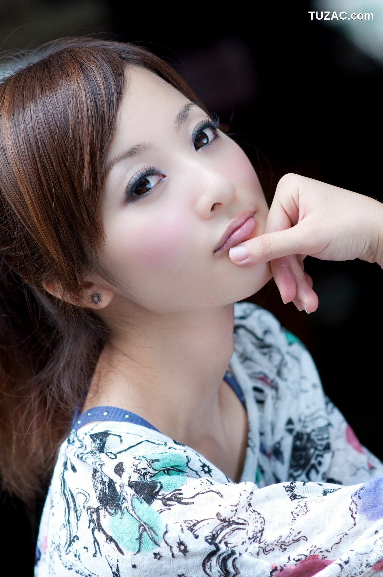 台湾正妹_台湾网络红人果子MM《台大外拍》第6部 写真集