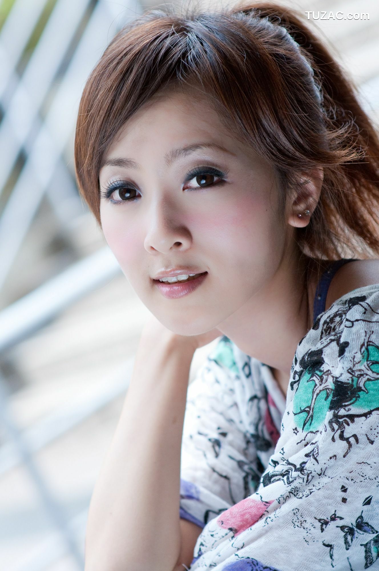 台湾正妹_台湾网络红人果子MM《台大外拍》第6部 写真集