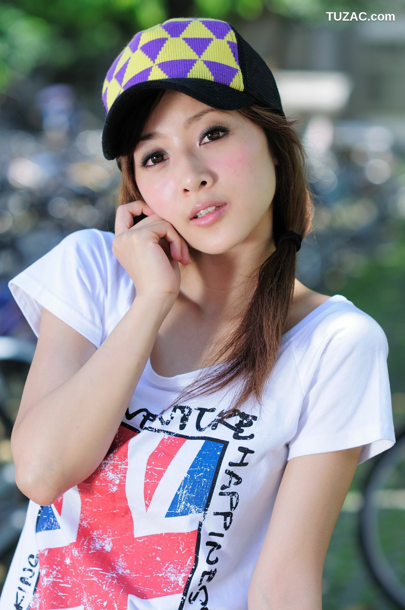 台湾正妹_台湾网络红人果子MM《台大外拍》第6部 写真集