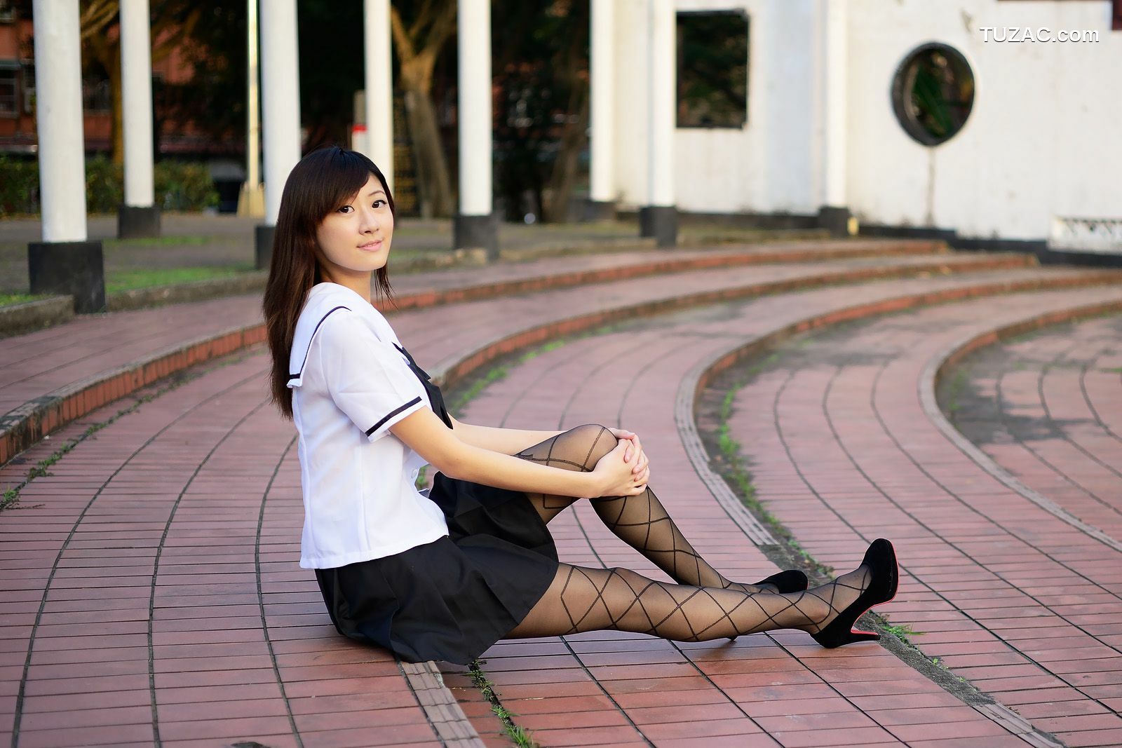 台湾正妹_台湾美女Queena林茉晶《制服诱惑》写真图片合集