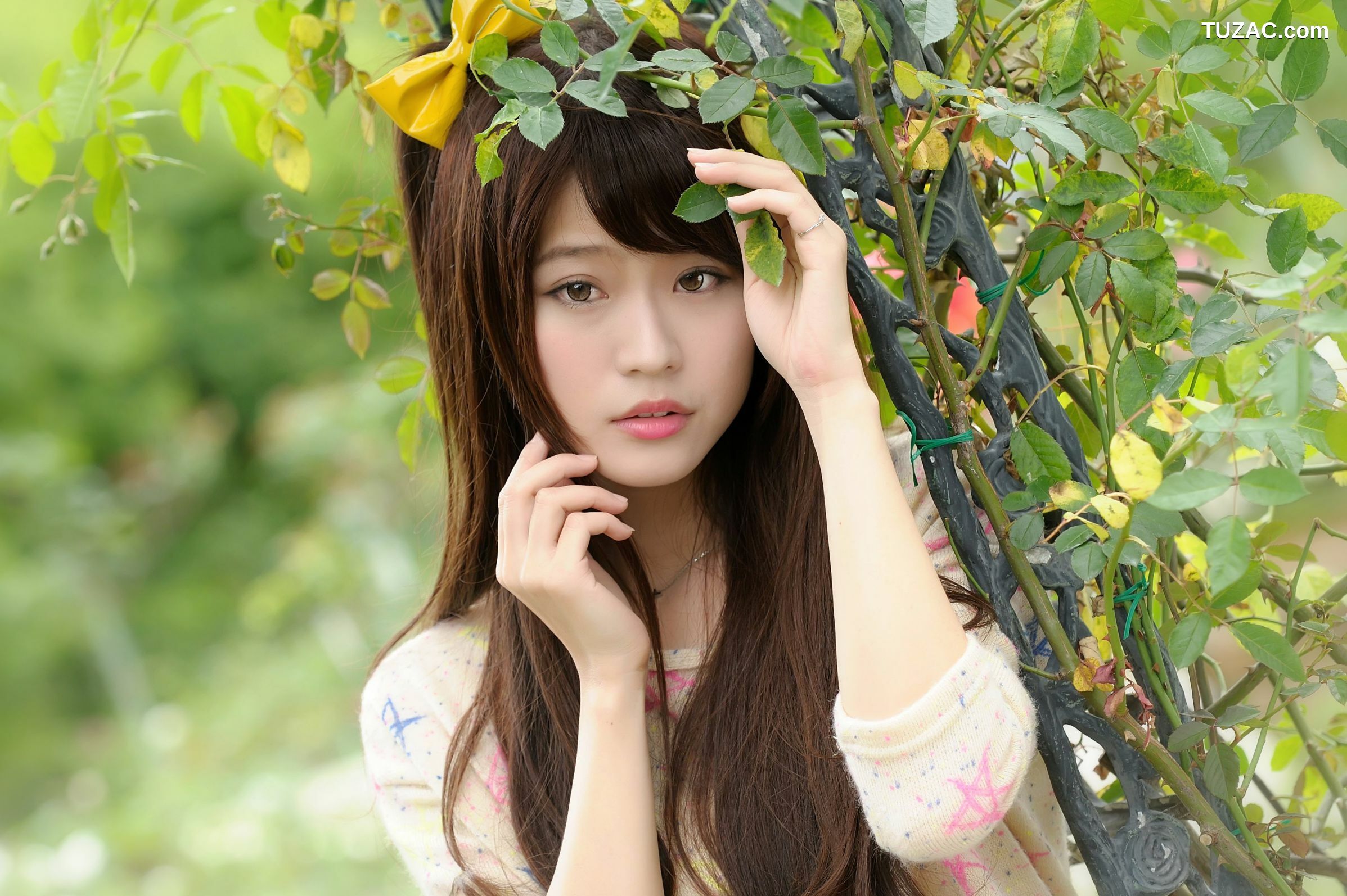 台湾正妹_台湾美女俞瑄White/邱俞瑄《校园外拍》写真集