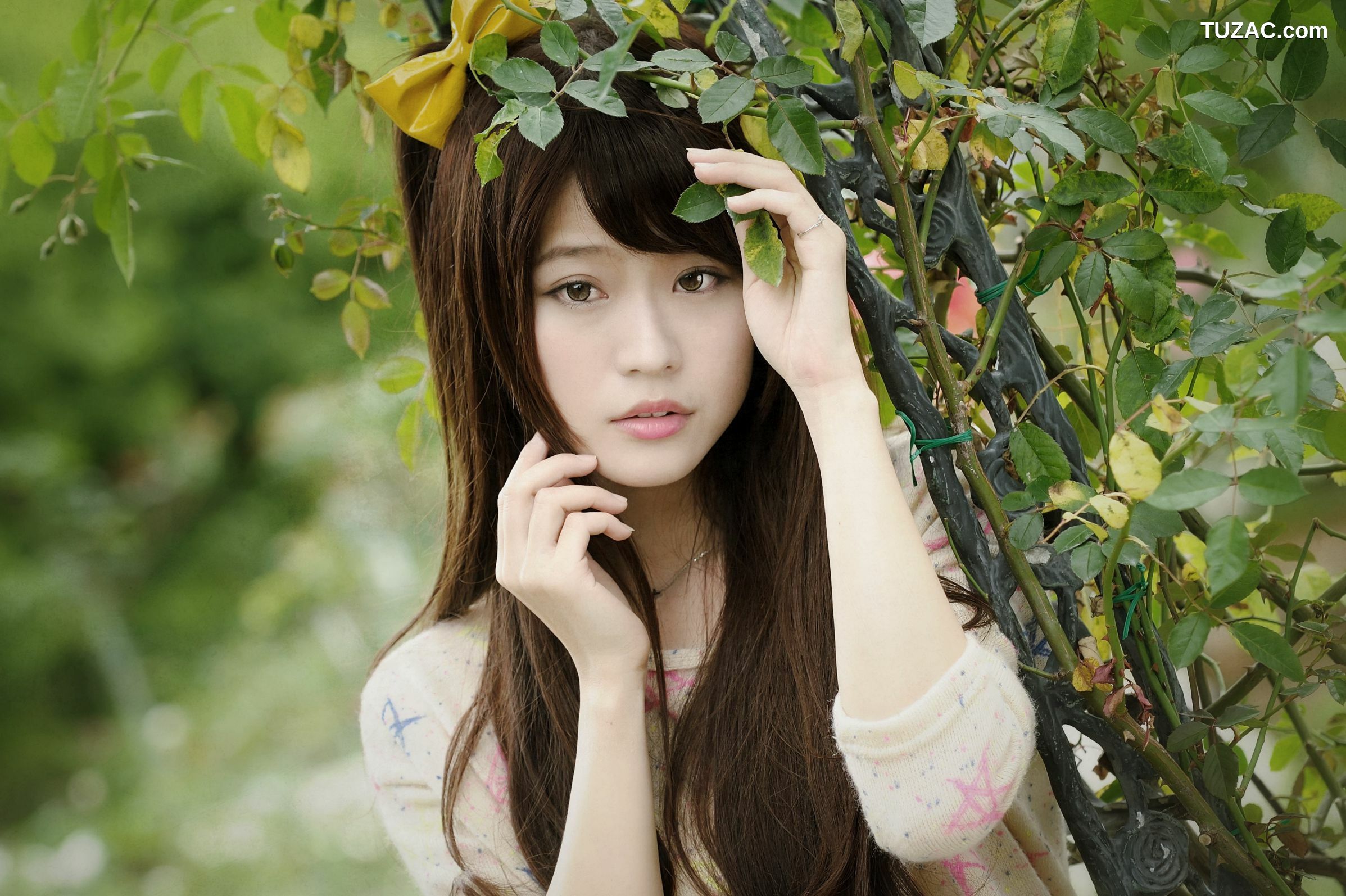 台湾正妹_台湾美女俞瑄White/邱俞瑄《校园外拍》写真集