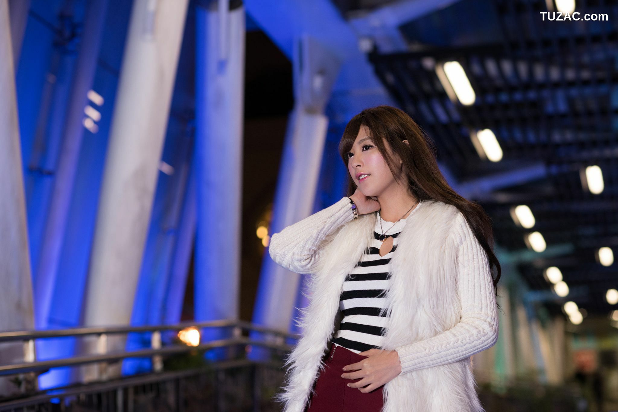 台湾正妹_台湾美女夏晴MISO《圣诞外拍》写真集