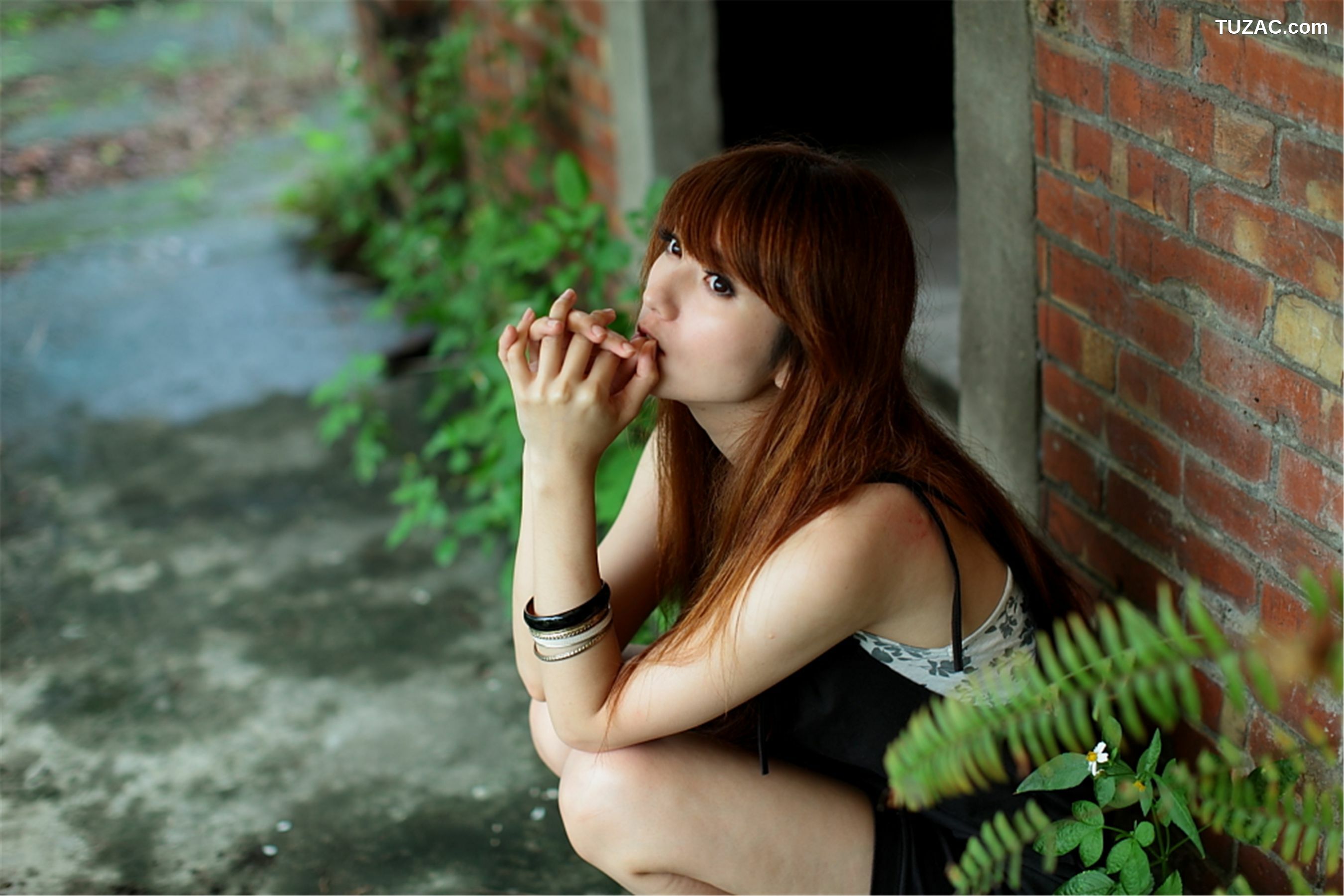 台湾正妹_台湾美女小静《农场初夏田园风光》第1部 写真集