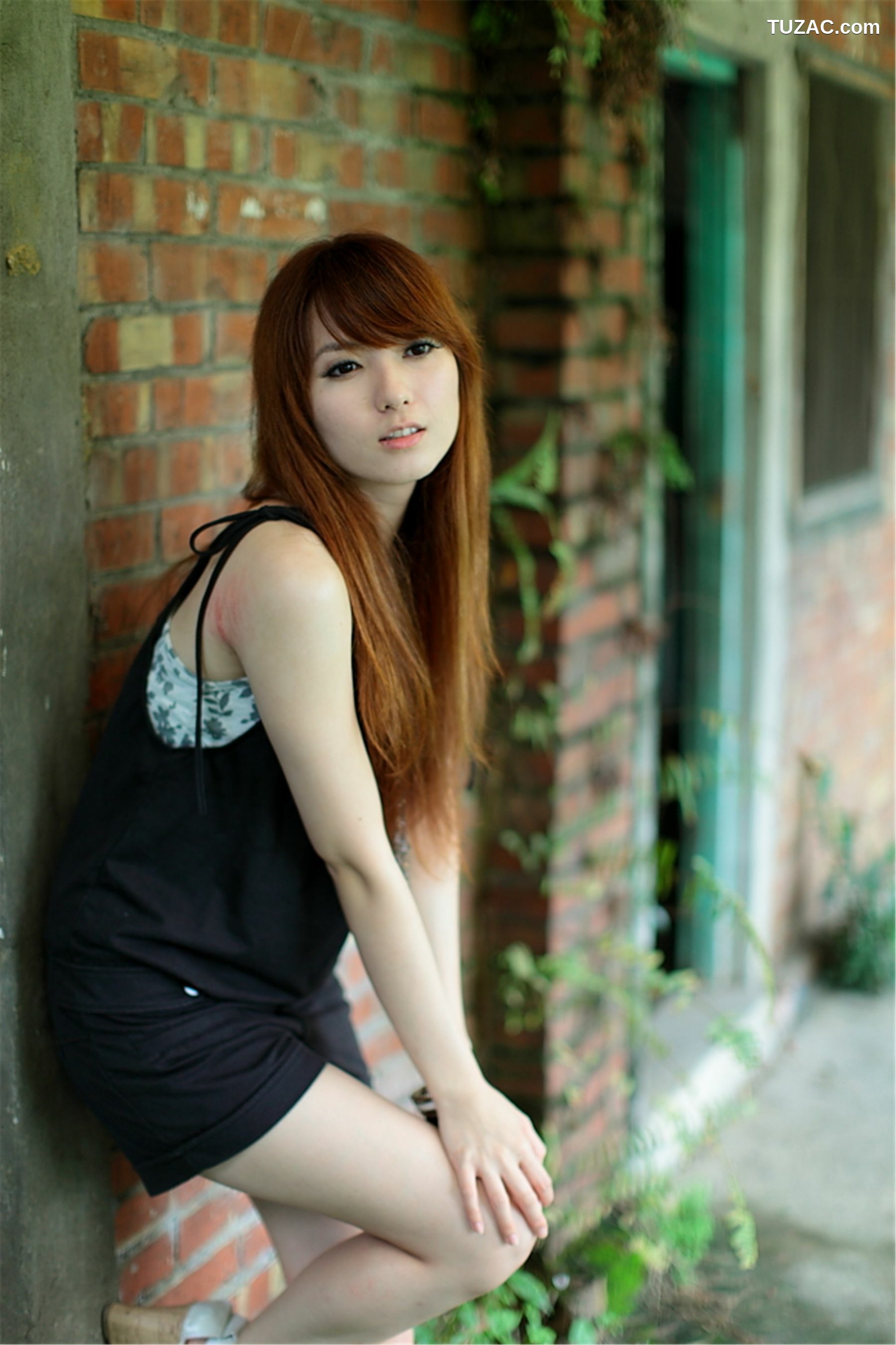 台湾正妹_台湾美女小静《农场初夏田园风光》第1部 写真集