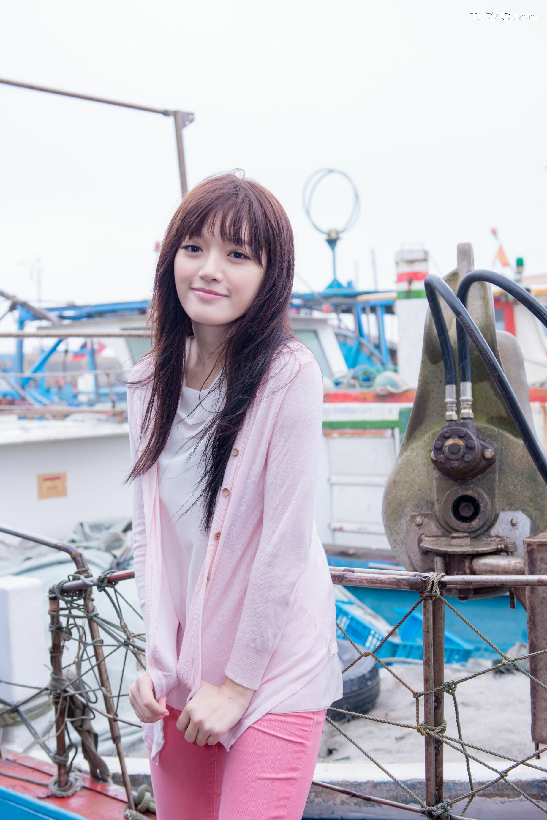 台湾正妹_台湾美女林岗怡Didy《粉色少女》写真集