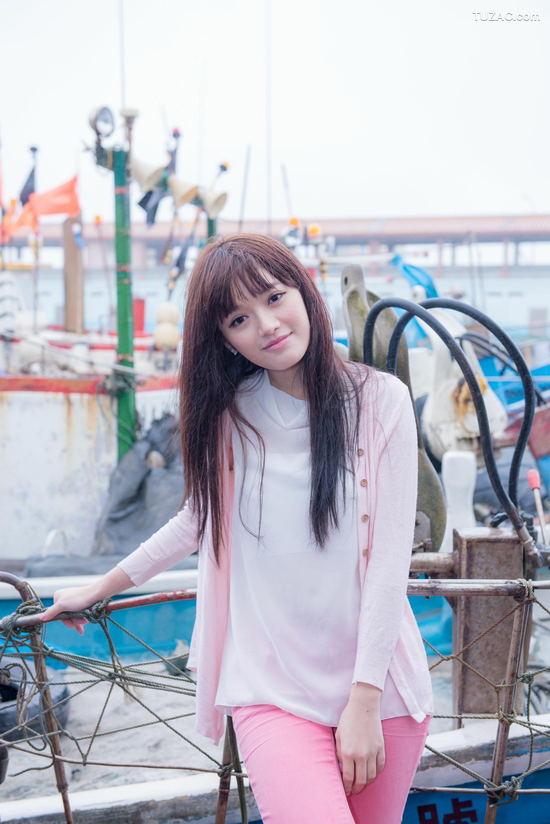 台湾正妹_台湾美女林岗怡Didy《粉色少女》写真集