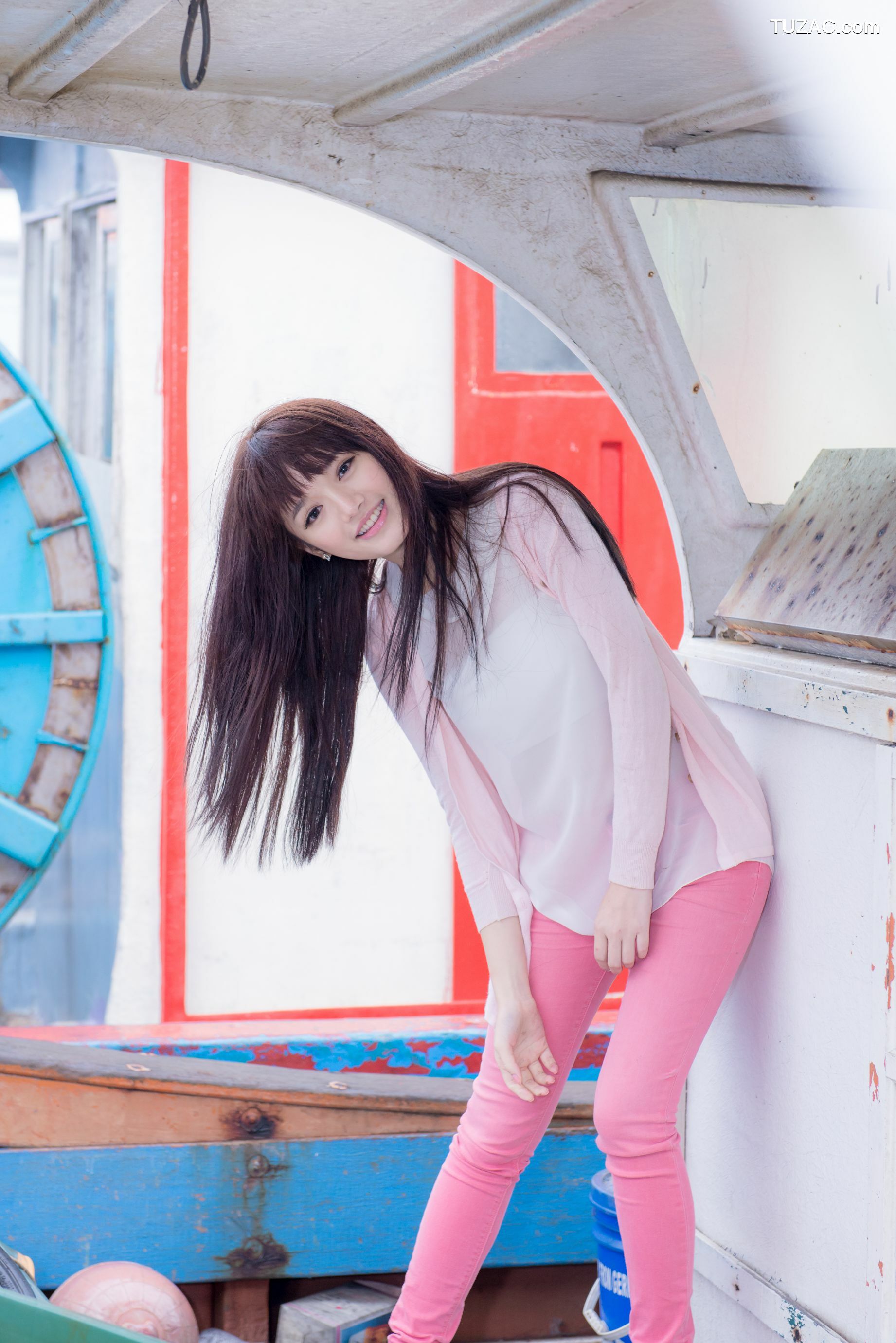 台湾正妹_台湾美女林岗怡Didy《粉色少女》写真集