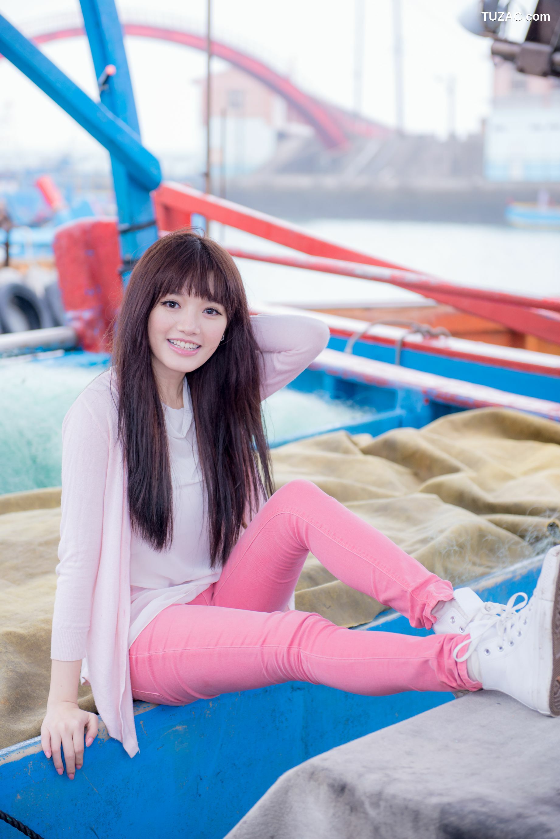 台湾正妹_台湾美女林岗怡Didy《粉色少女》写真集