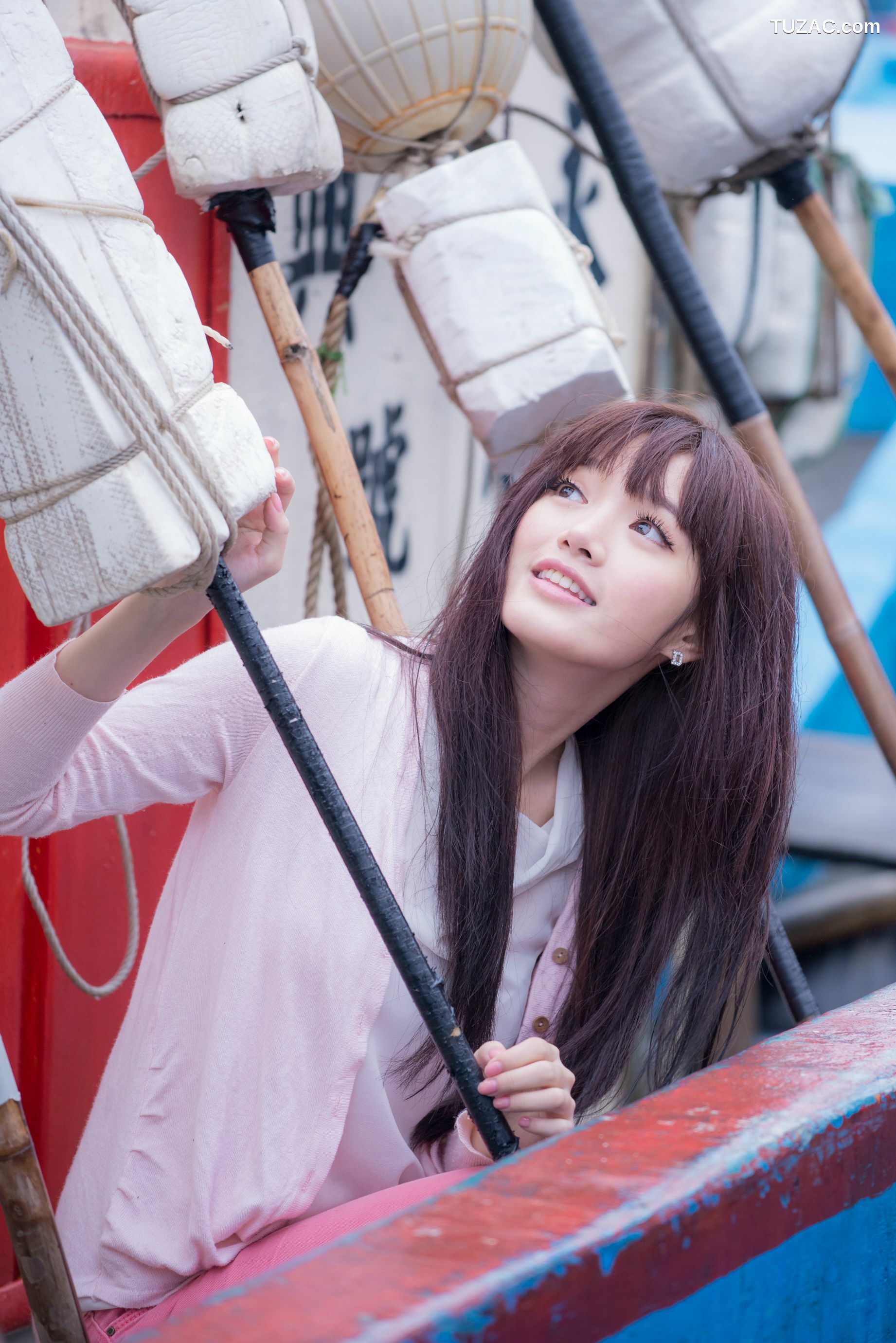 台湾正妹_台湾美女林岗怡Didy《粉色少女》写真集