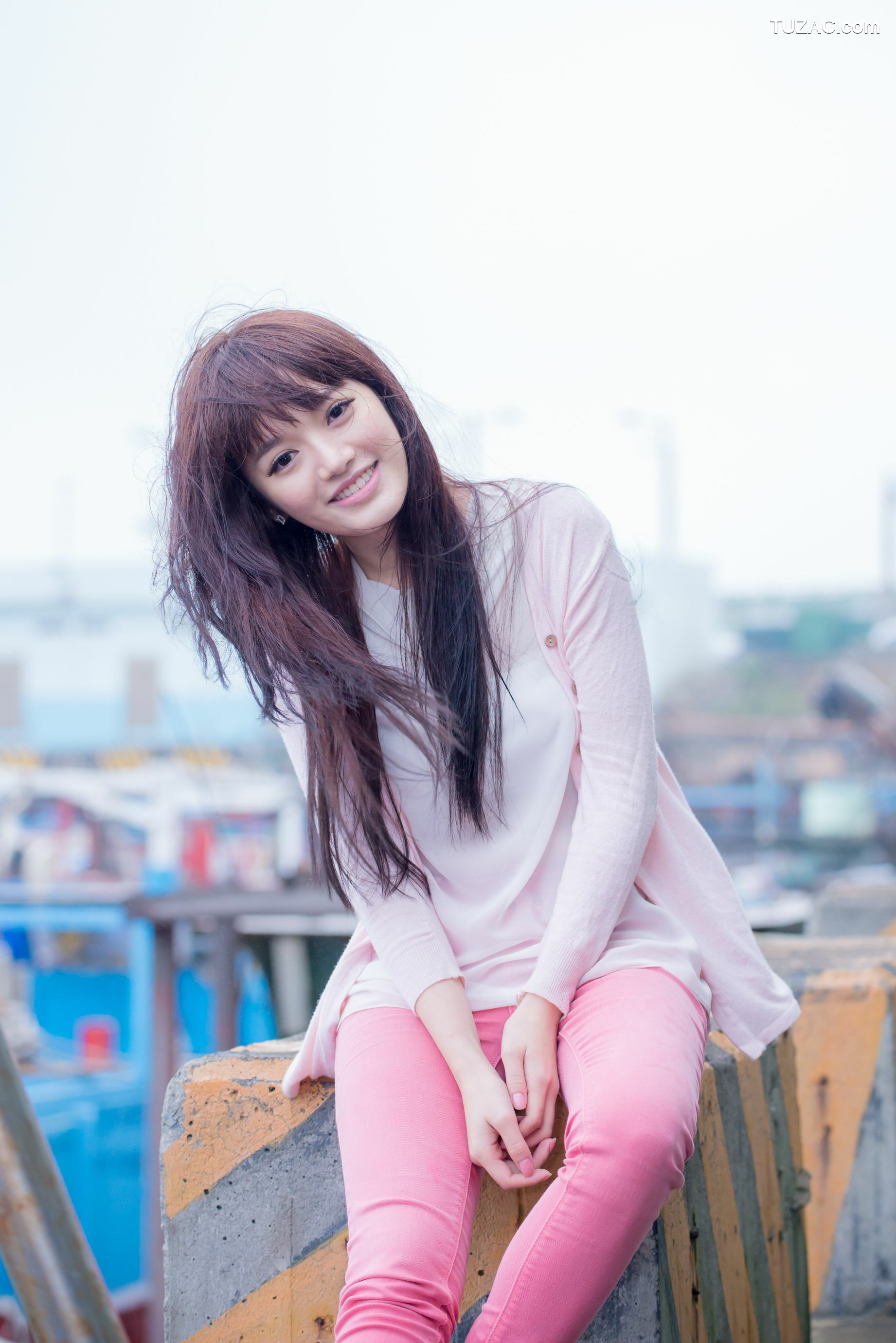 台湾正妹_台湾美女林岗怡Didy《粉色少女》写真集