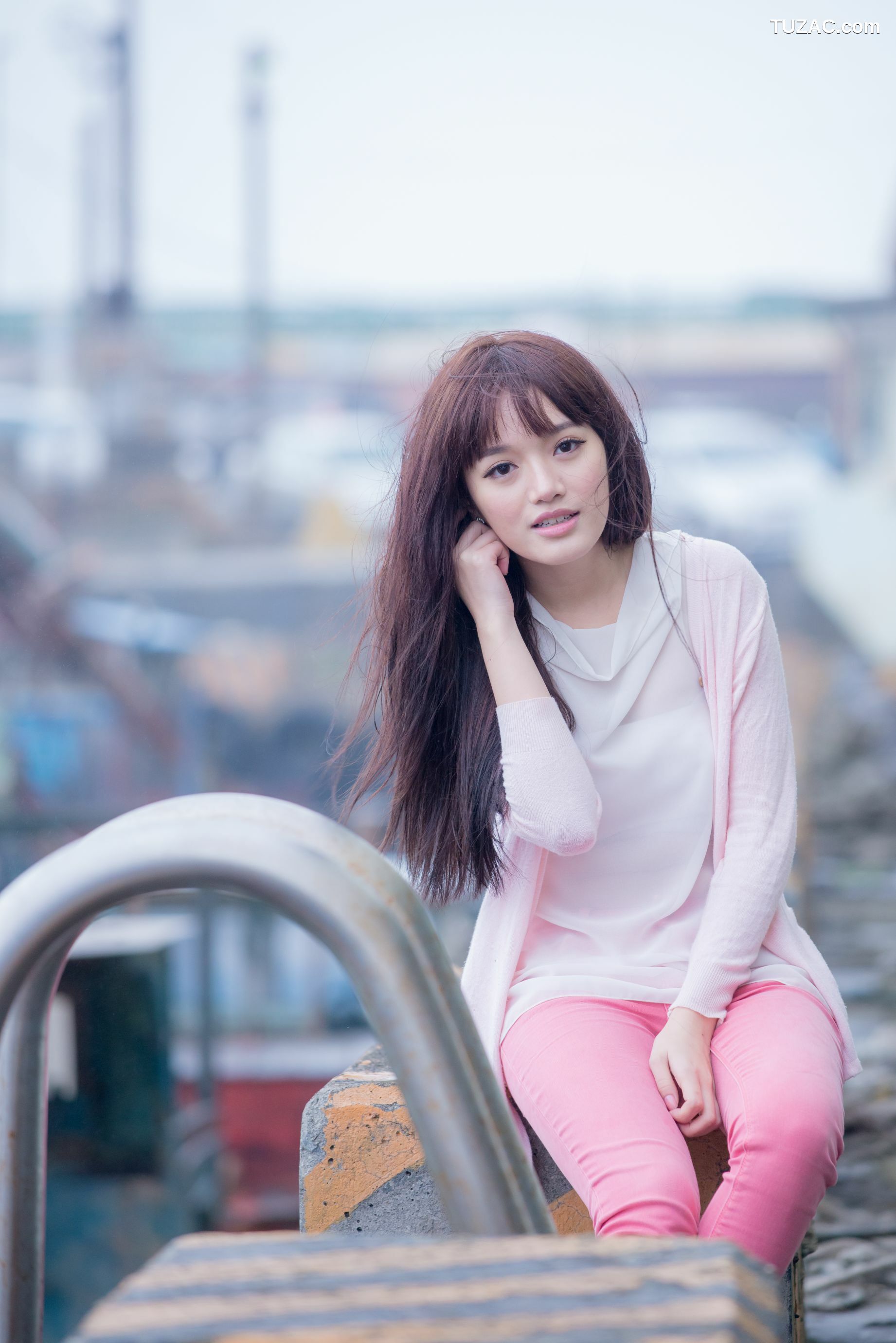 台湾正妹_台湾美女林岗怡Didy《粉色少女》写真集