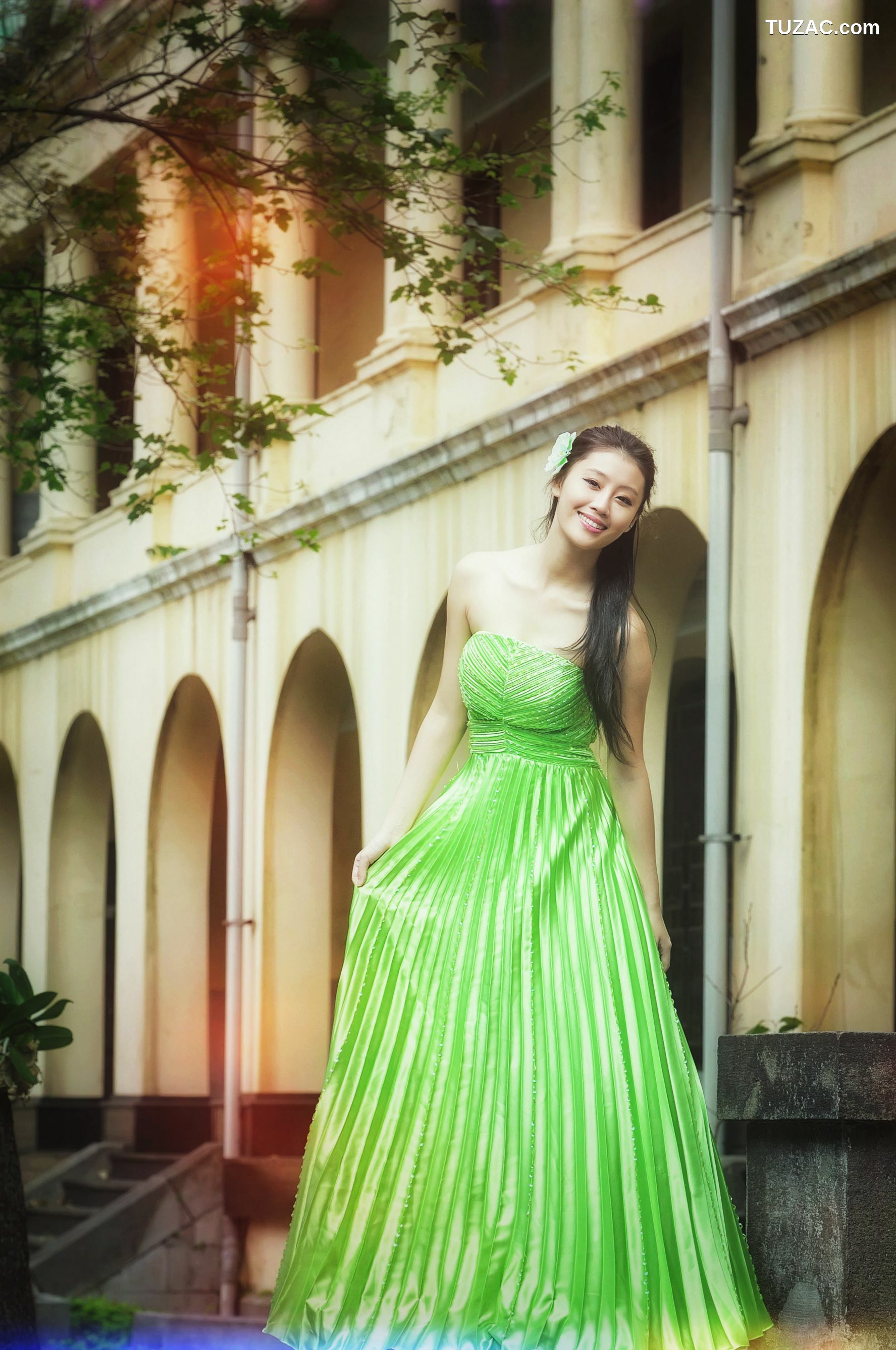 台湾正妹_台湾美女林真亦YUNA《阳光街拍》图片合集