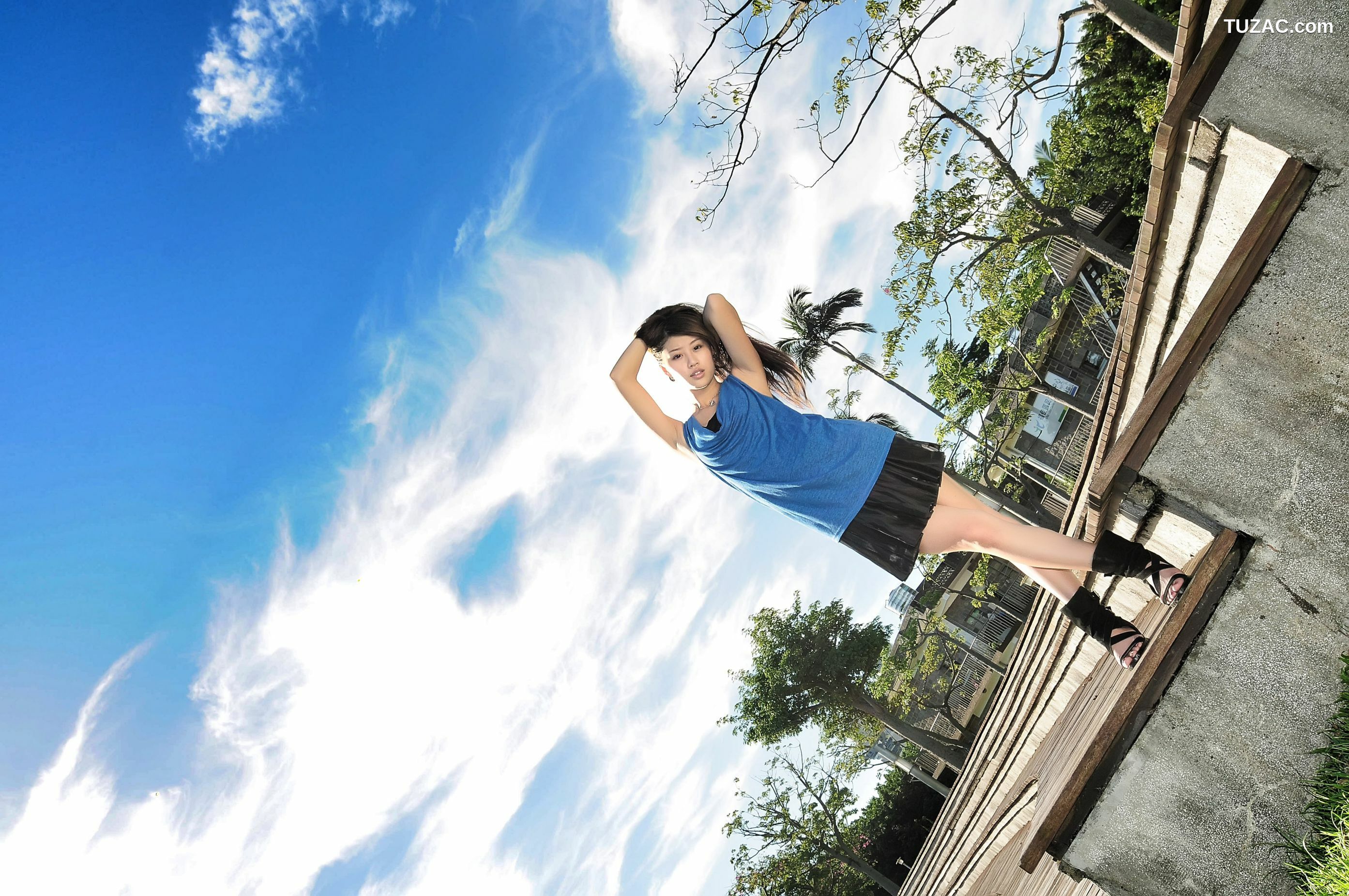 台湾正妹_台湾美女林真亦YUNA《阳光街拍》图片合集