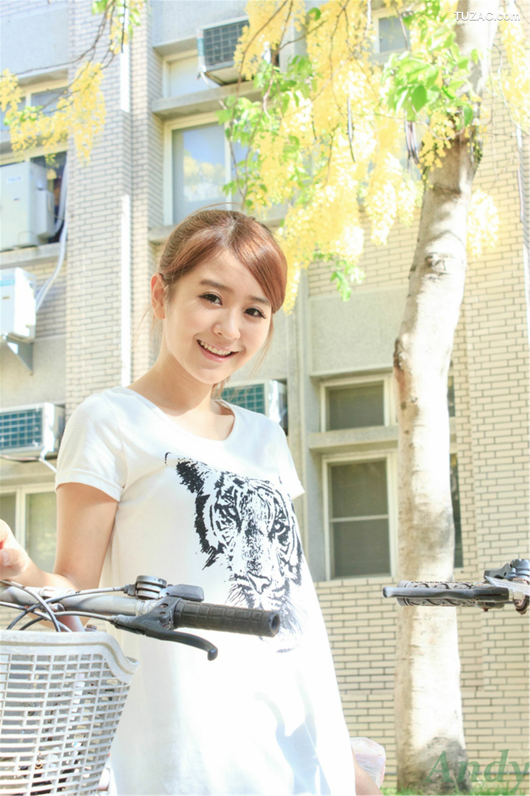 台湾正妹_台湾美女模特圈圈/郭燕陵《校园时光》写真集