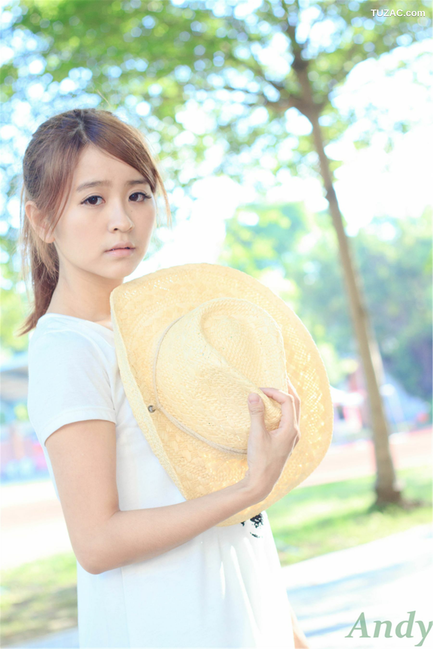 台湾正妹_台湾美女模特圈圈/郭燕陵《校园时光》写真集