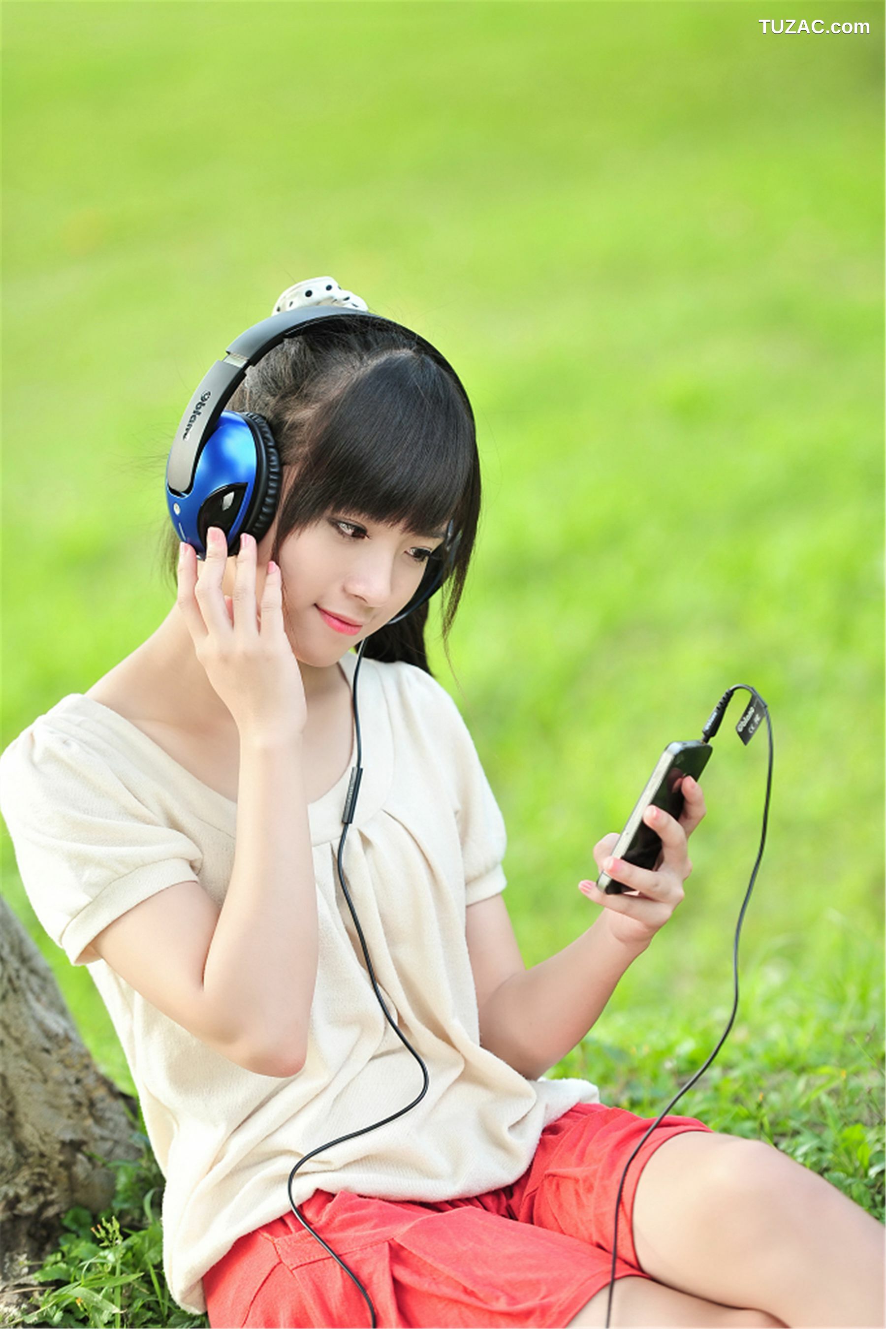 台湾正妹_台湾美少女小敬(虞成敬)《逸仙公园外拍》写真集