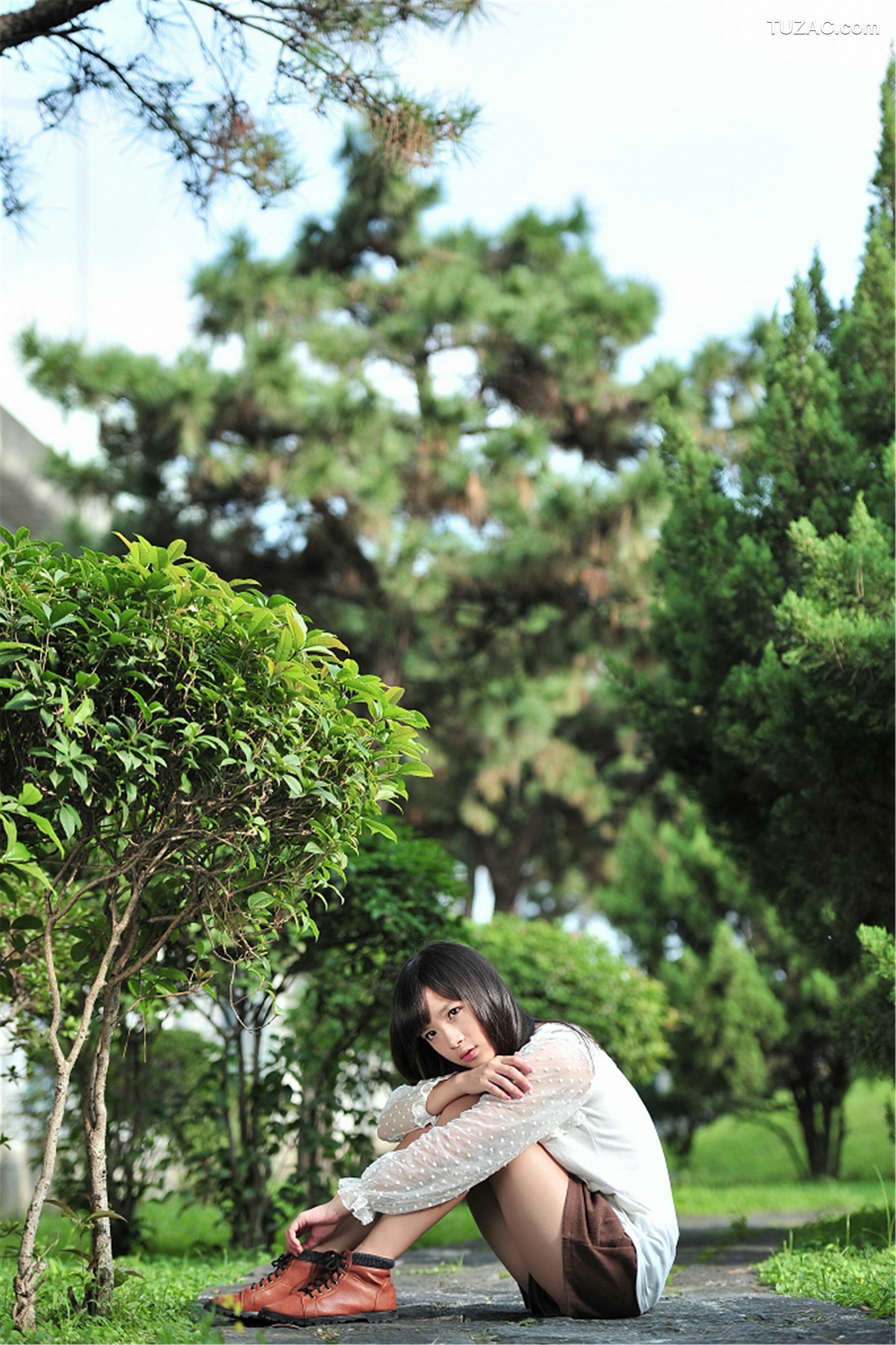 台湾正妹_台湾美少女小敬(虞成敬)《逸仙公园外拍》写真集