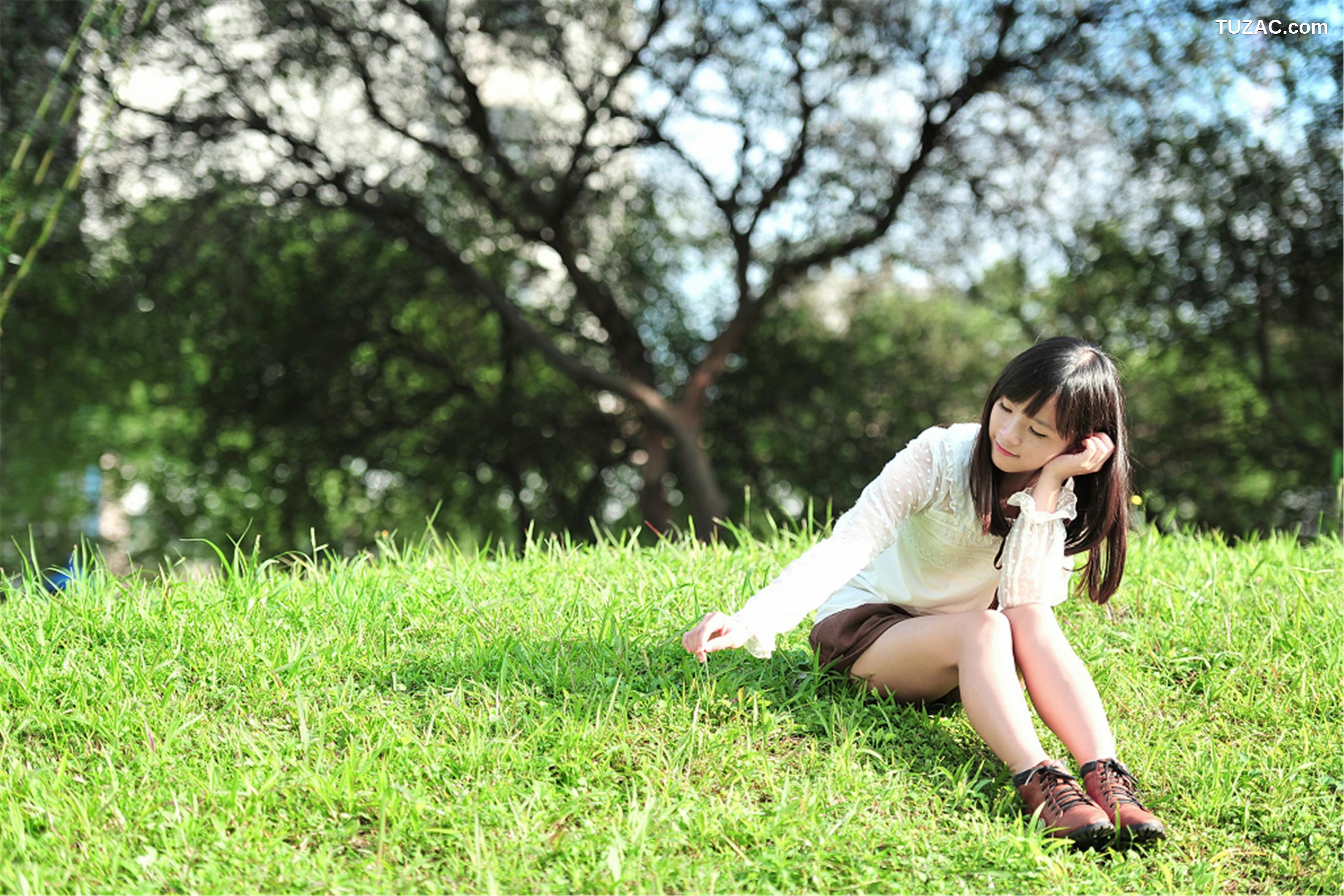 台湾正妹_台湾美少女小敬(虞成敬)《逸仙公园外拍》写真集