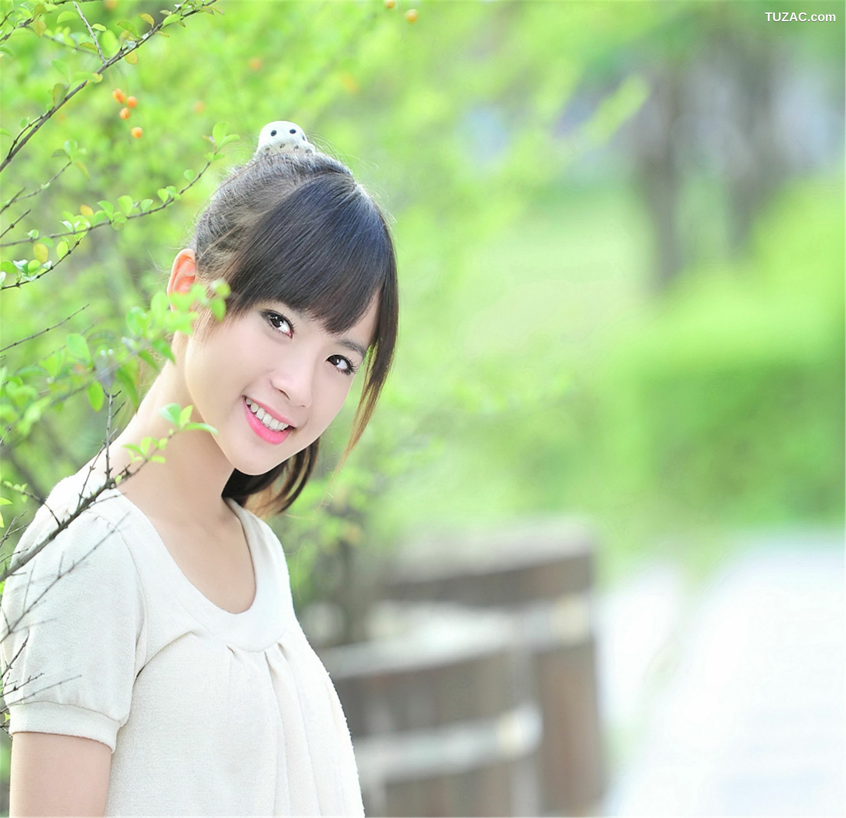 台湾正妹_台湾美少女小敬(虞成敬)《逸仙公园外拍》写真集