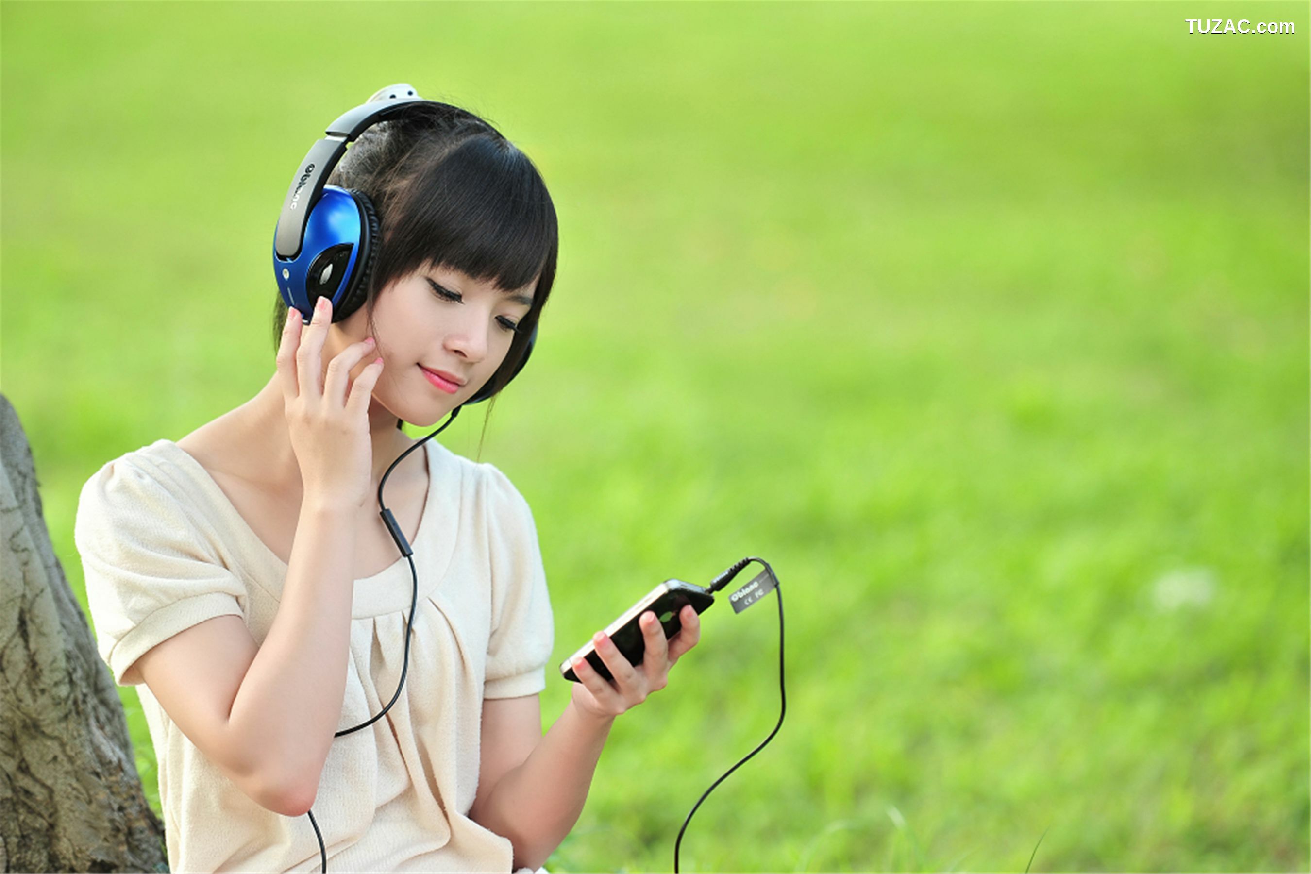 台湾正妹_台湾美少女小敬(虞成敬)《逸仙公园外拍》写真集