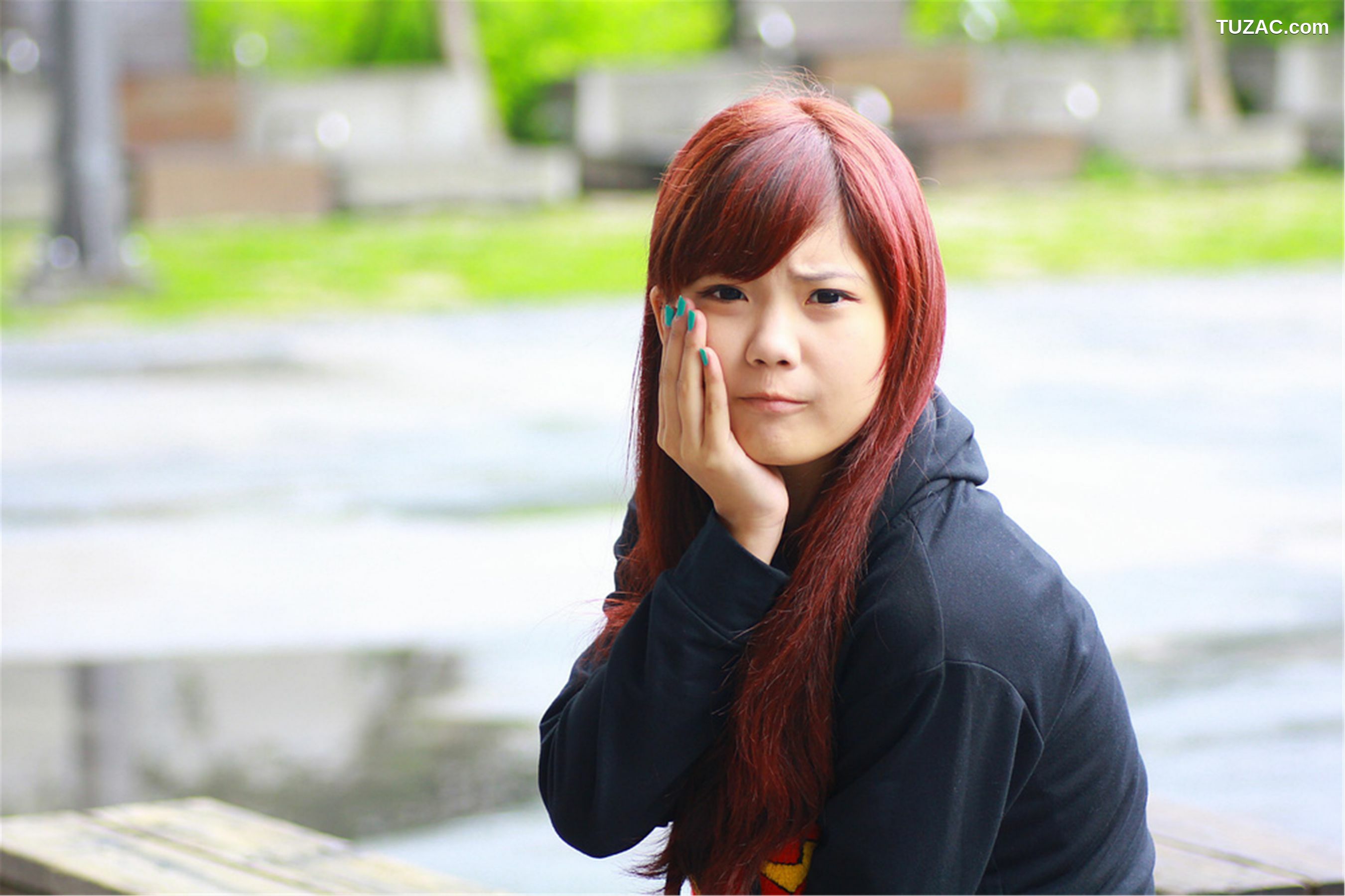 台湾正妹_台湾美少女小静《電影公園外拍》 写真集