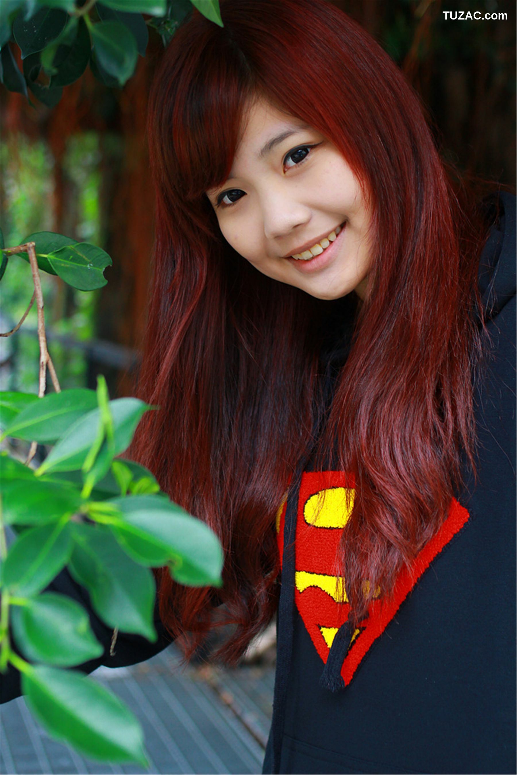 台湾正妹_台湾美少女小静《電影公園外拍》 写真集