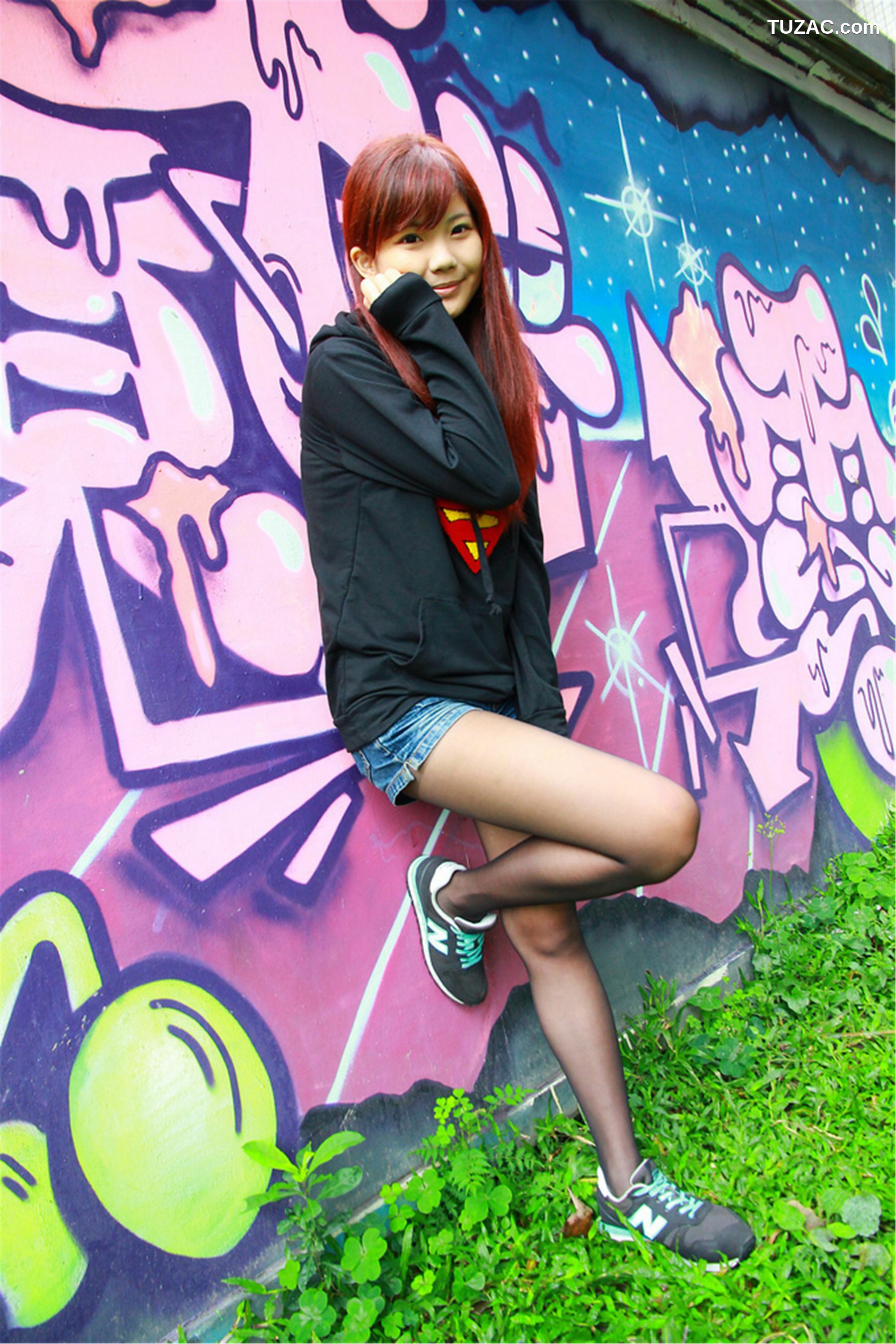 台湾正妹_台湾美少女小静《電影公園外拍》 写真集