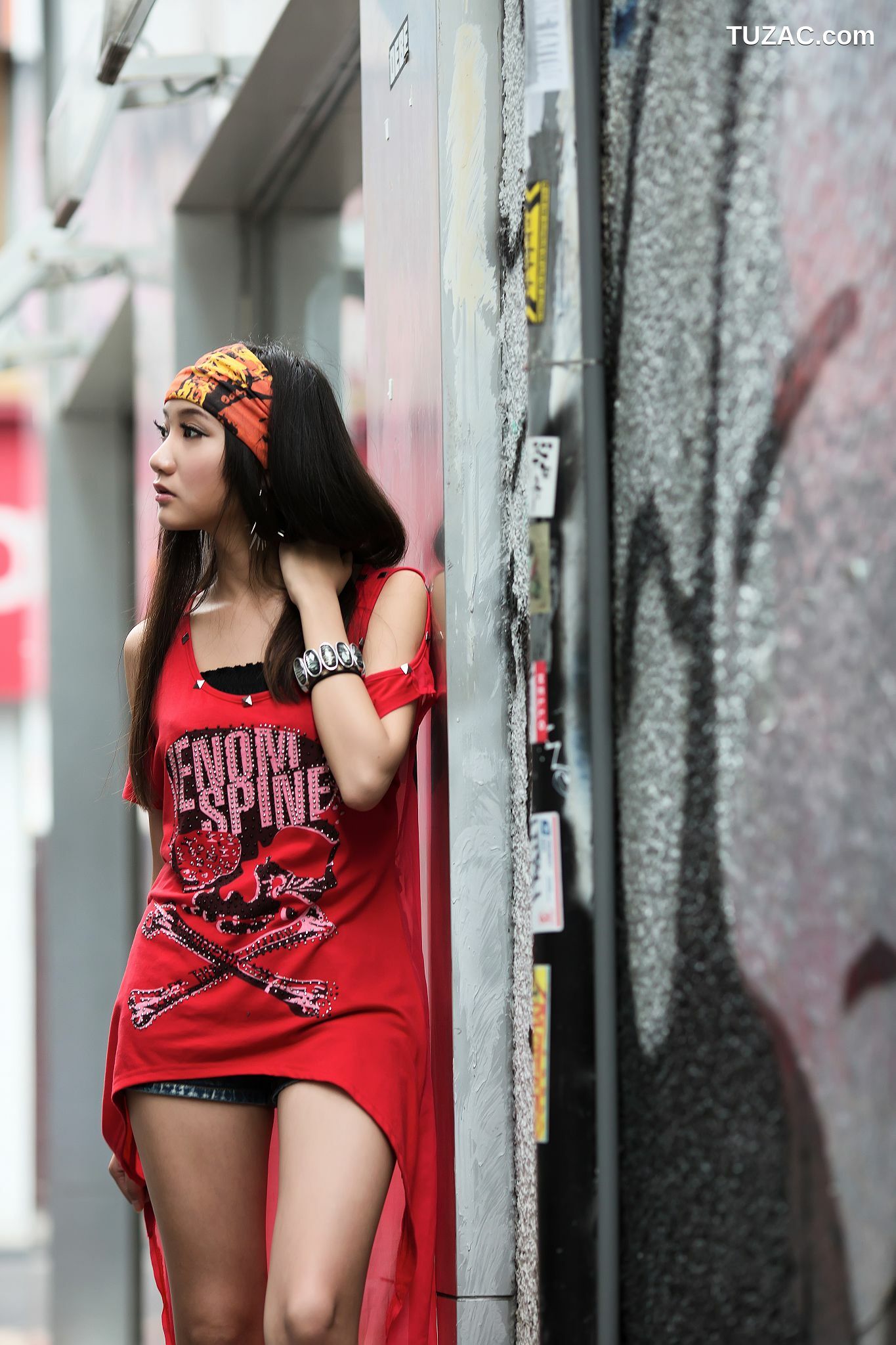 台湾正妹_台湾腿模Tina陈思婷《美國街》街拍写真集