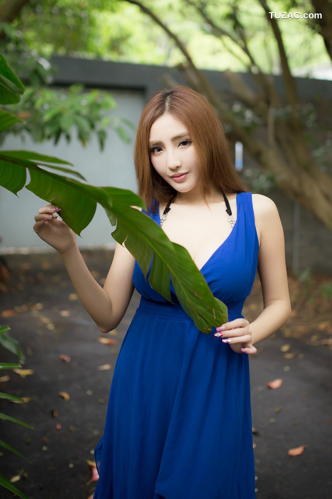 台湾正妹_台湾赵芸Syuan《极品蓝色长裙女神》写真集