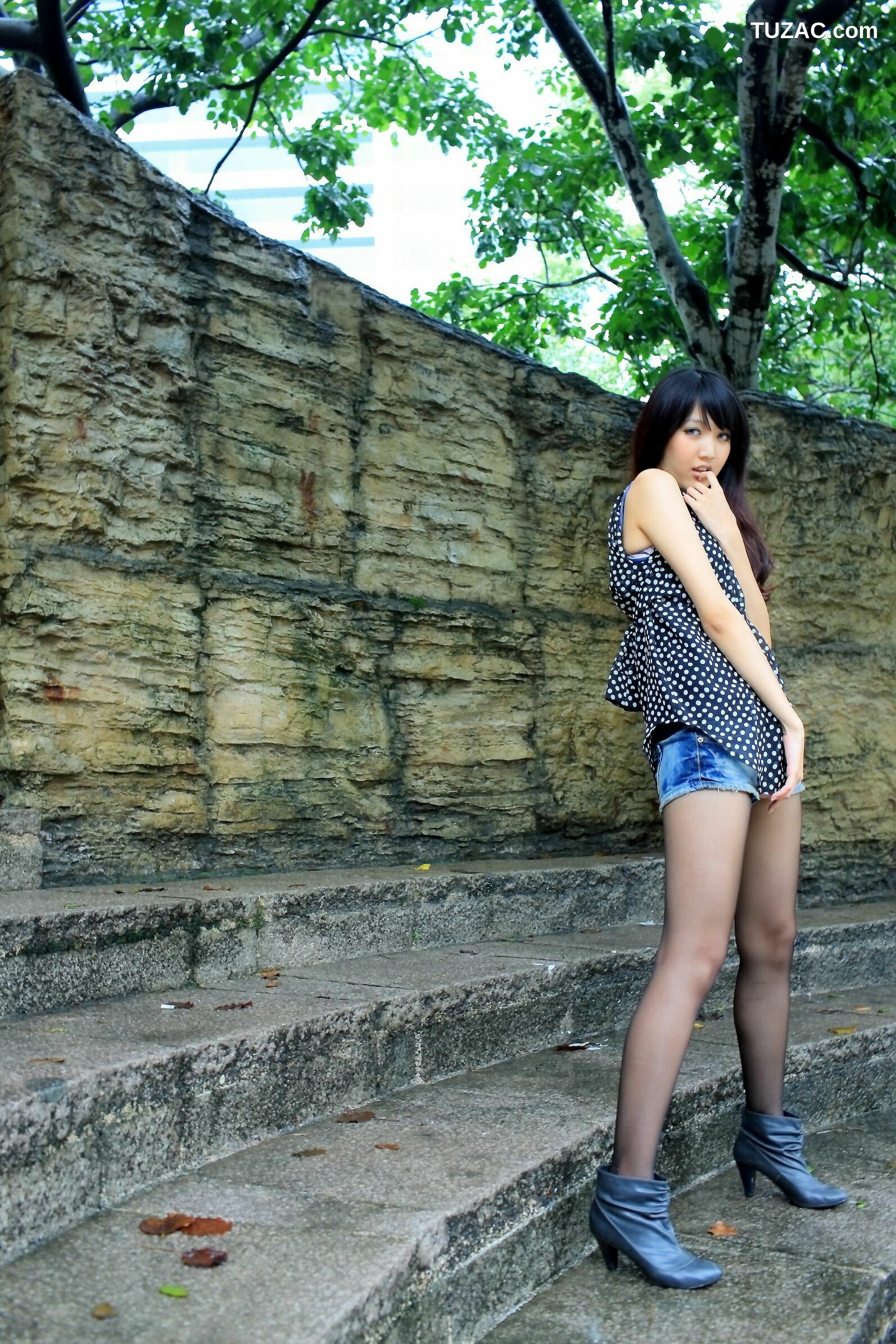 台湾正妹_台湾黑丝教主Jill/陈玮廷《街拍图片大合集》写真合集