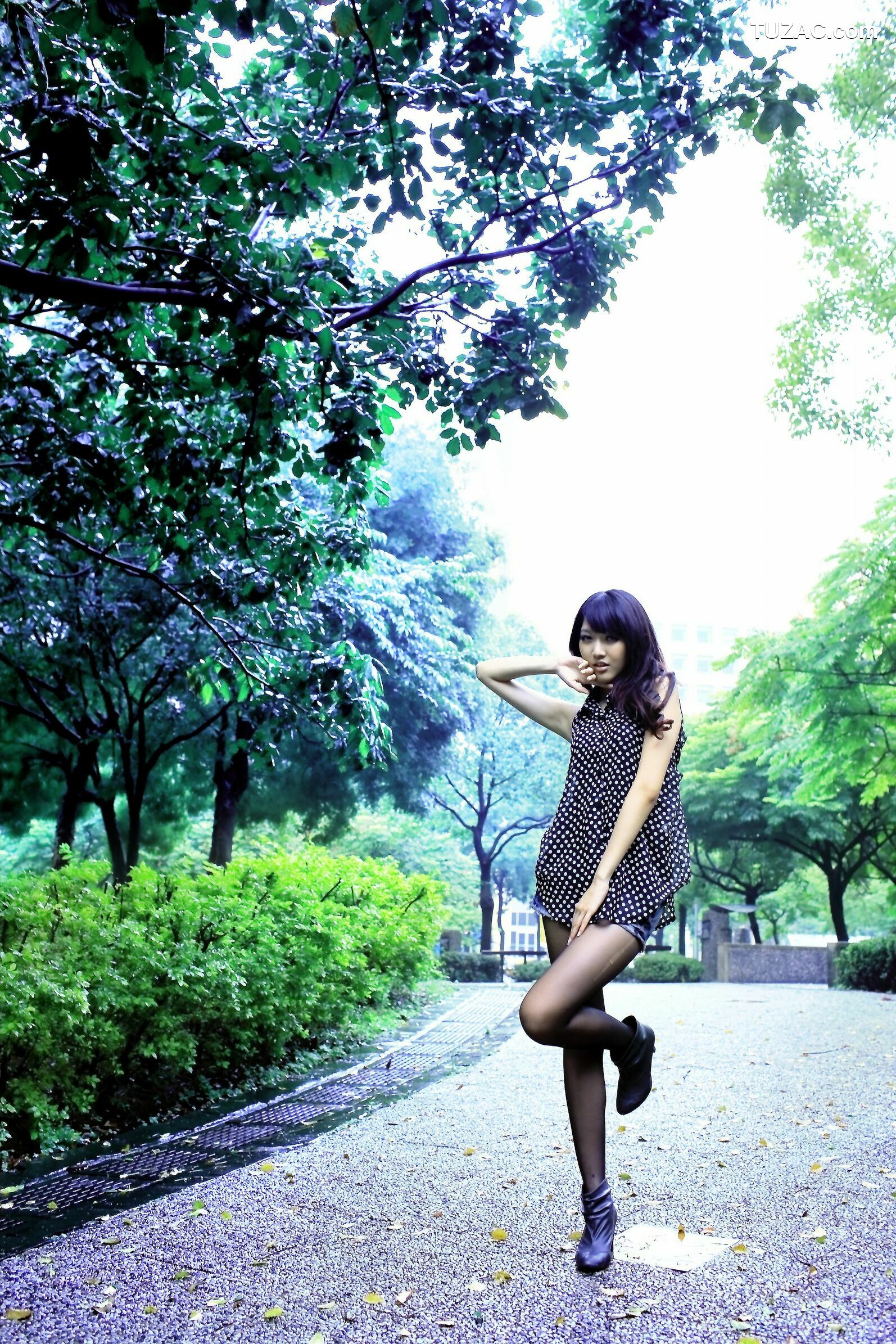 台湾正妹_台湾黑丝教主Jill/陈玮廷《街拍图片大合集》写真合集