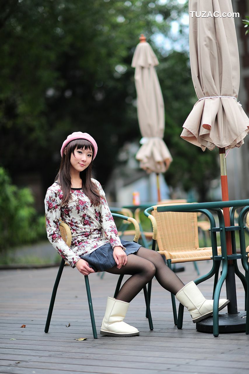 台湾正妹_台湾黑丝芭比娃娃美女外拍写真集