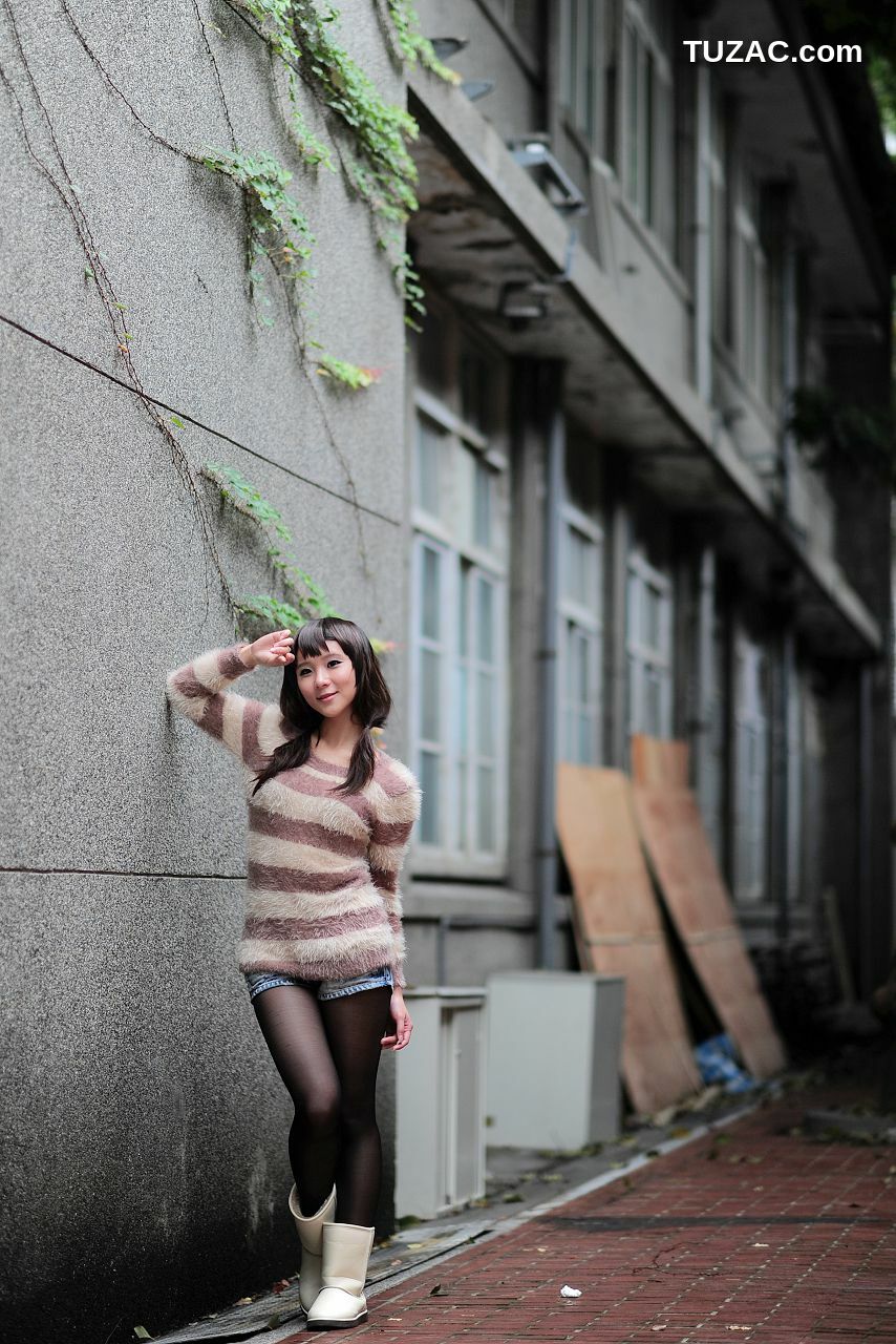 台湾正妹_台湾黑丝芭比娃娃美女外拍写真集